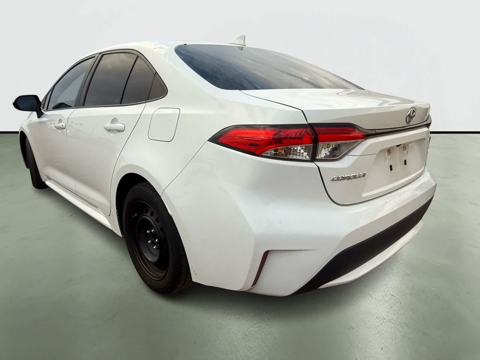 Thumbnail: 2022 Toyota Corolla - 3