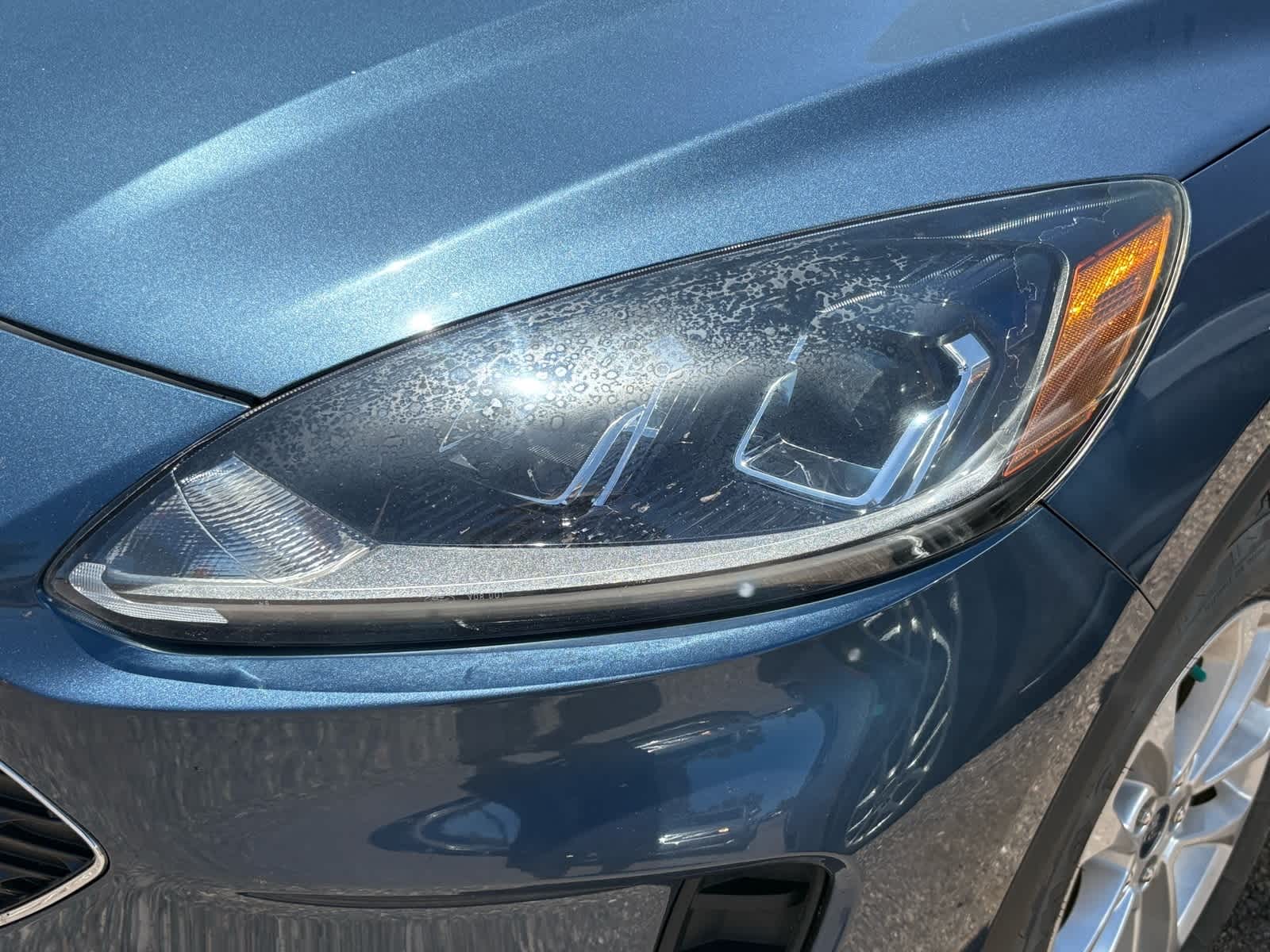 Thumbnail: 2020 Ford Escape - 8