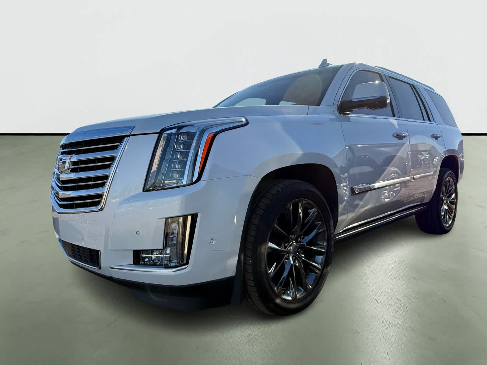 Thumbnail: 2018 Cadillac Escalade - 2