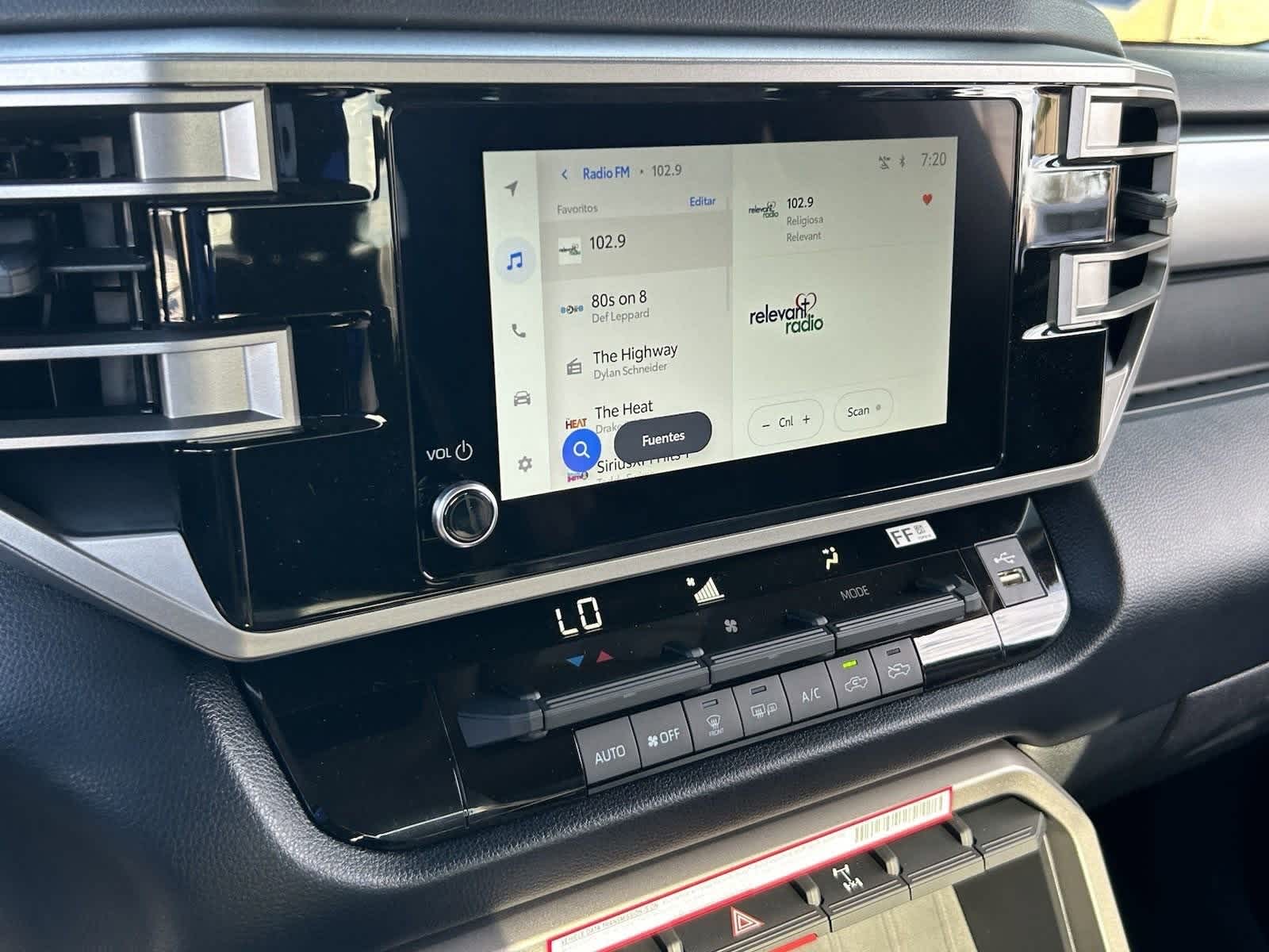 Thumbnail: 2024 Toyota Tundra - 19