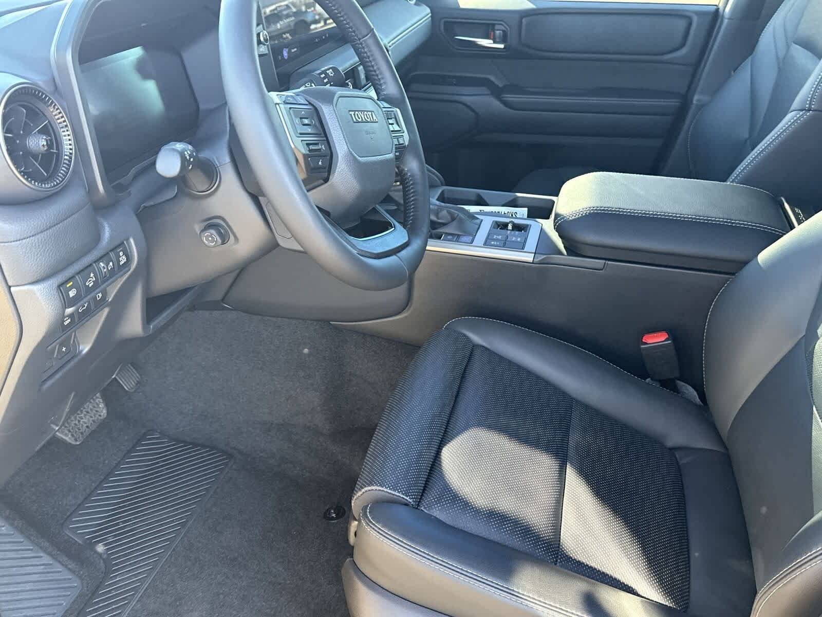 Thumbnail: 2025 Toyota Land Cruiser - 16