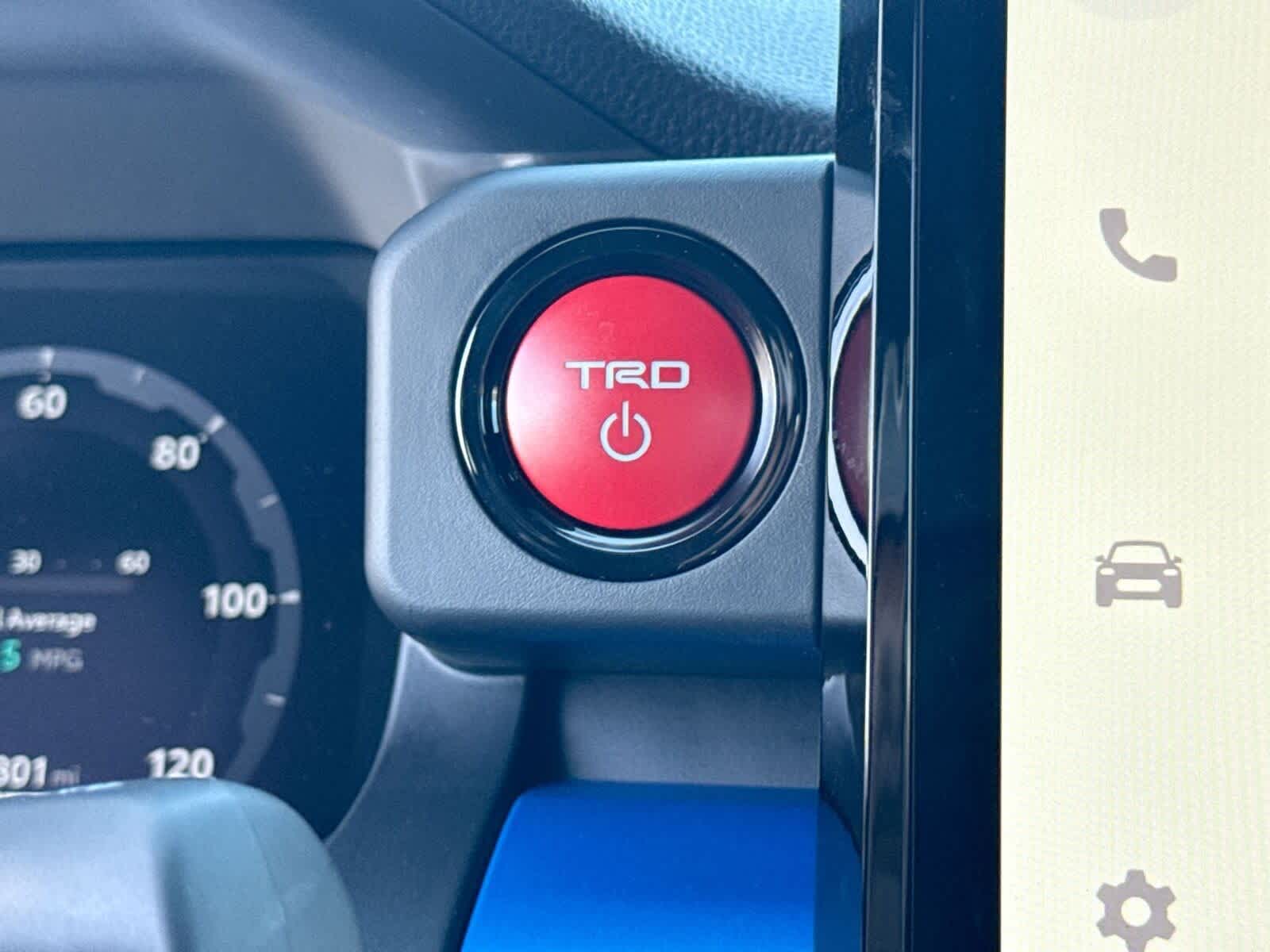 Thumbnail: 2025 Toyota Tacoma - 25