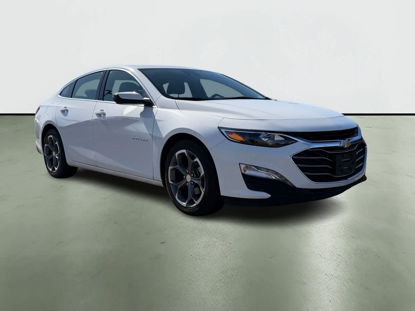 Thumbnail: 2024 Chevrolet Malibu - 6