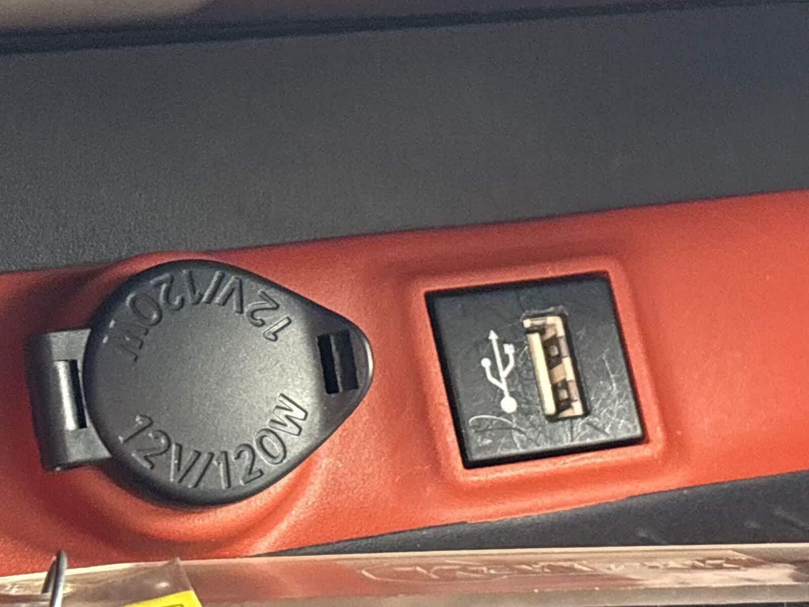 Thumbnail: 2023 Toyota RAV4 - 28