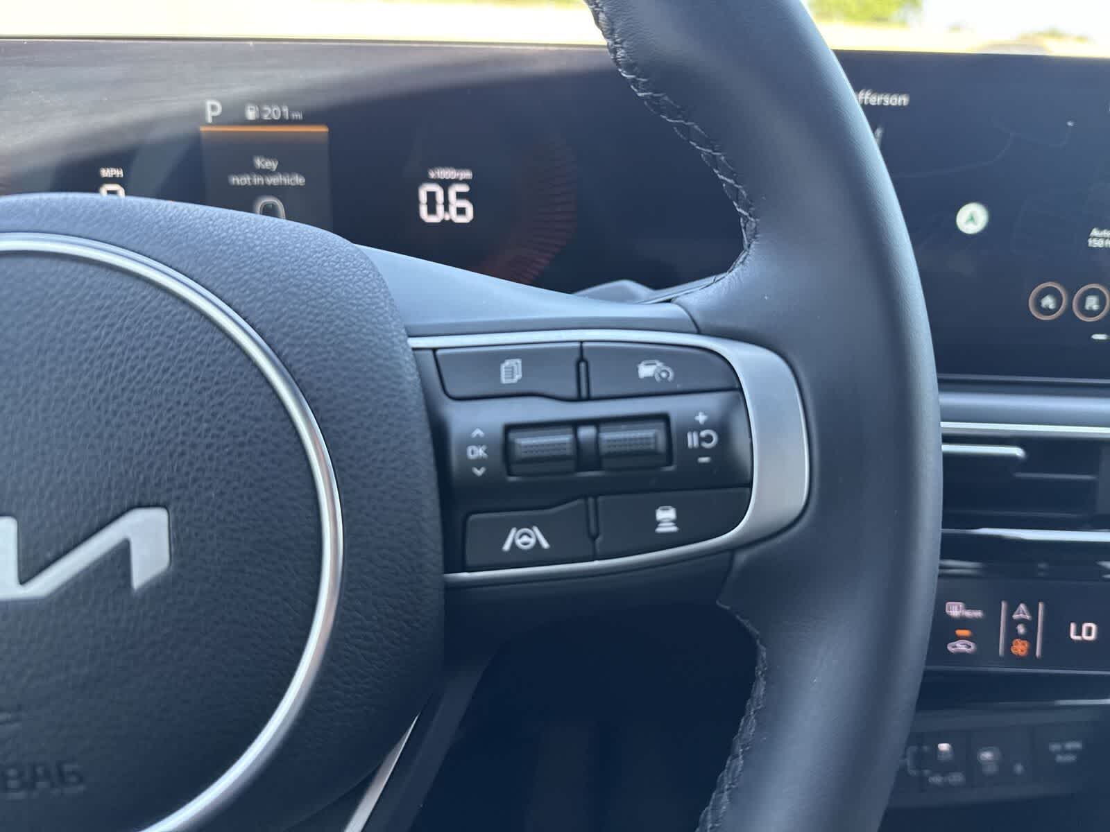 Thumbnail: 2025 Kia K5 - 29