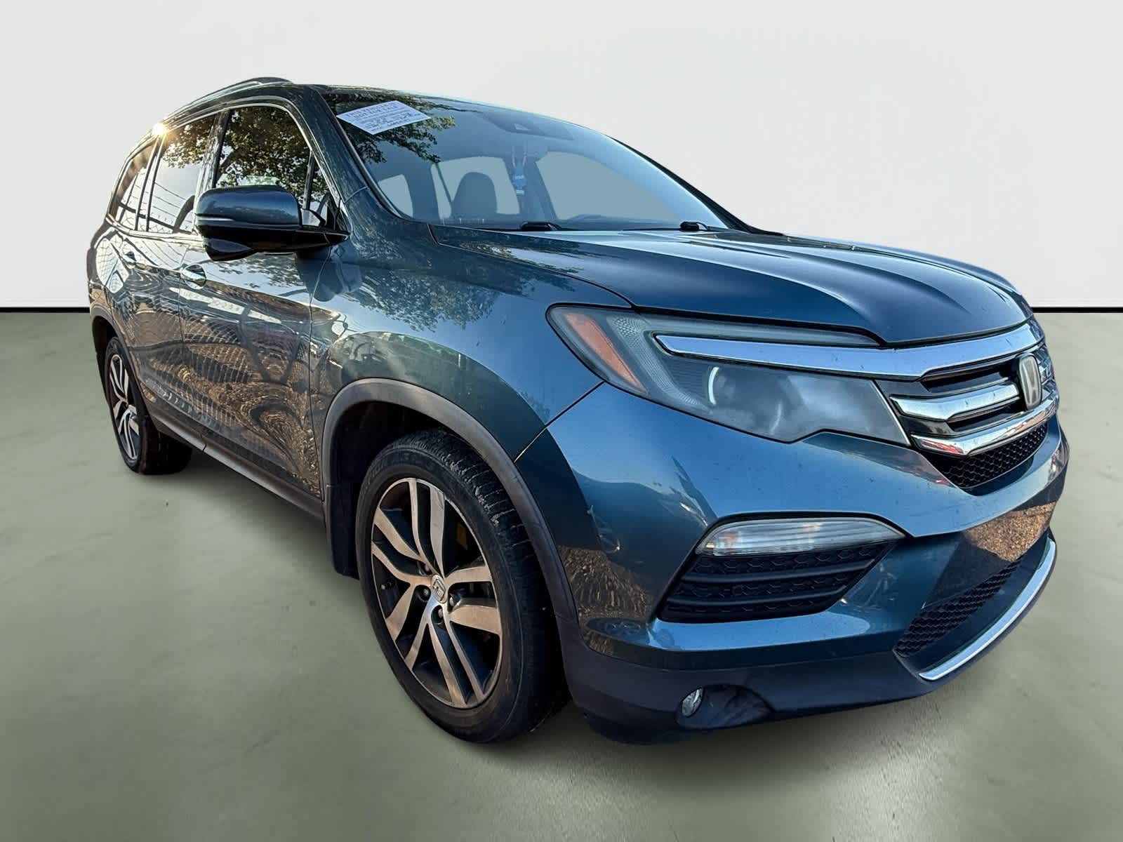 Thumbnail: 2016 Honda Pilot - 5