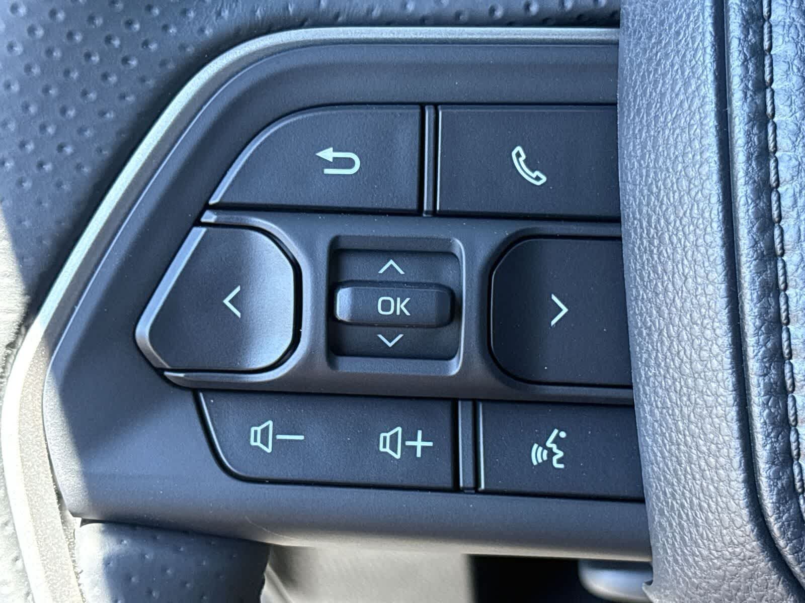 Thumbnail: 2025 Toyota 4Runner - 28