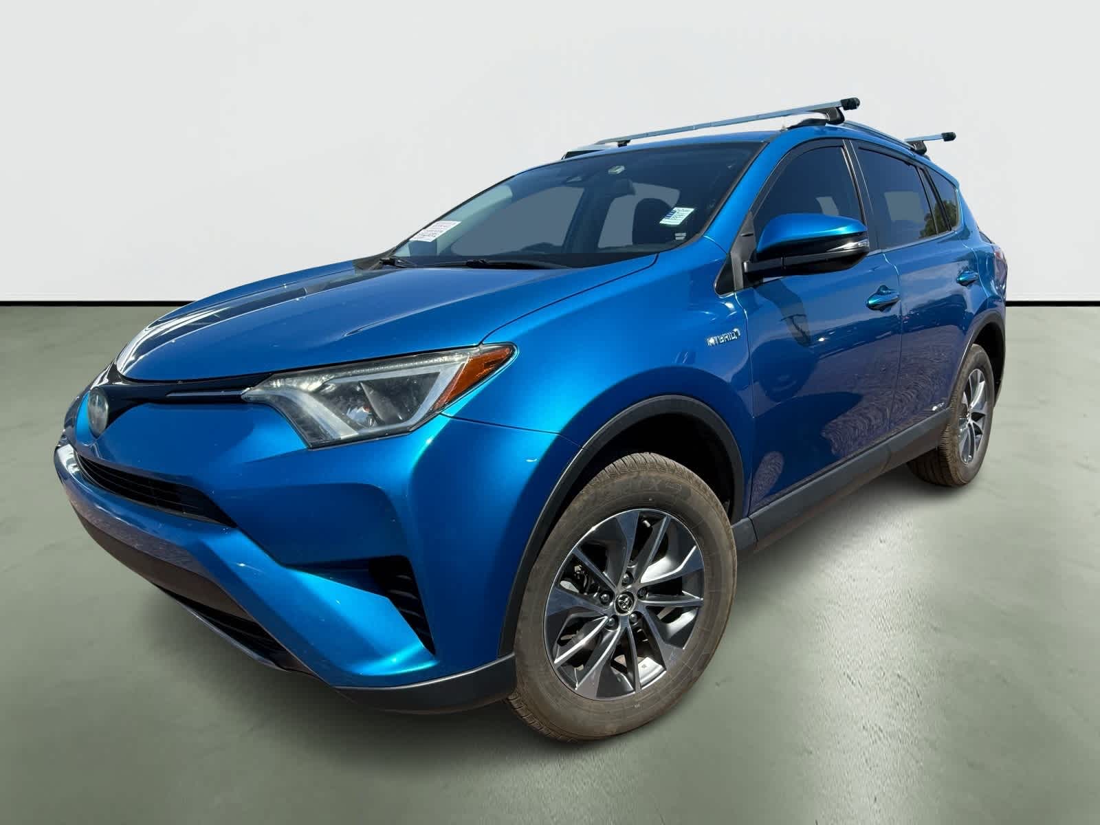 Thumbnail: 2018 Toyota RAV4 - 2