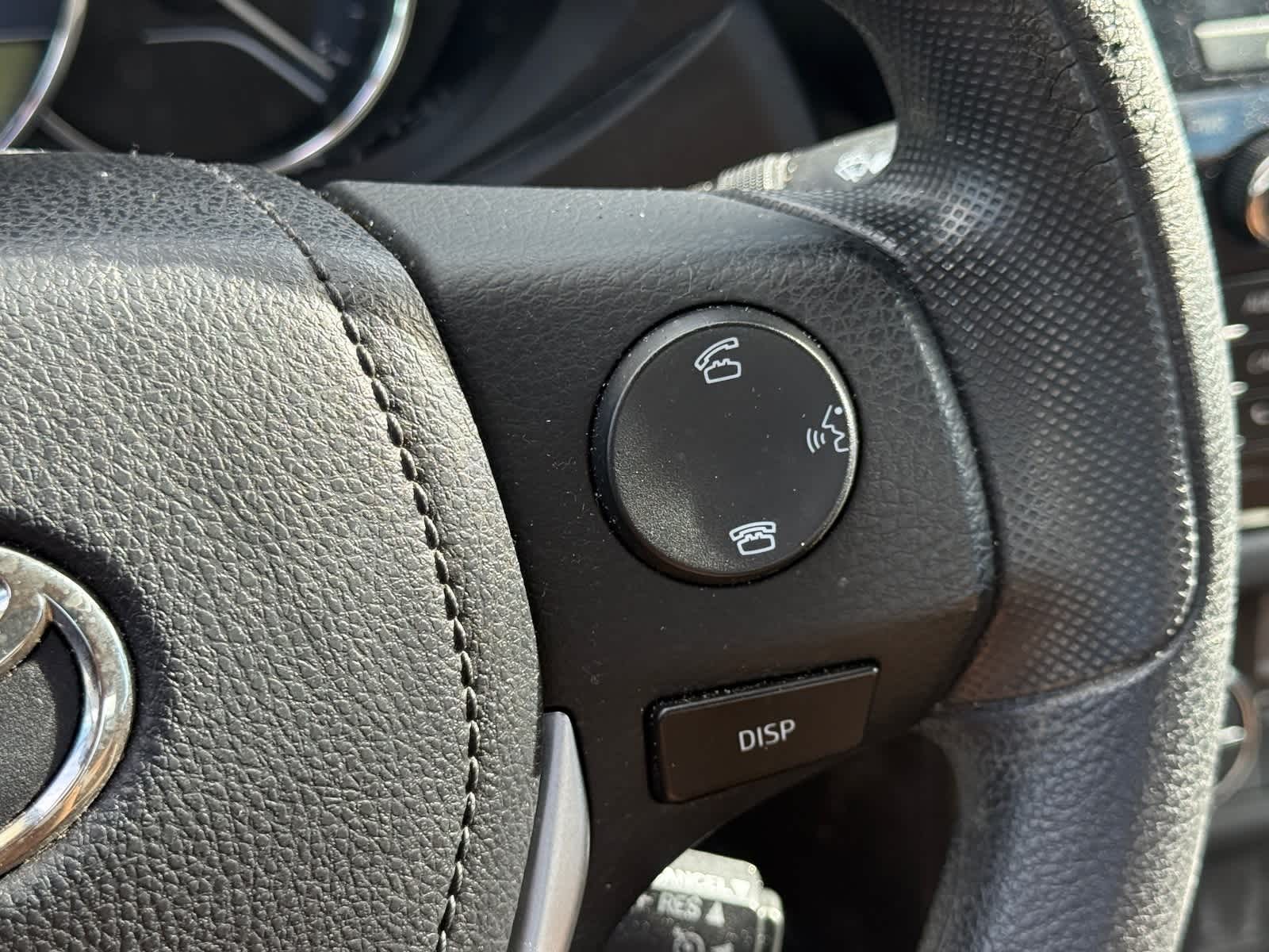 Thumbnail: 2015 Toyota Corolla - 19