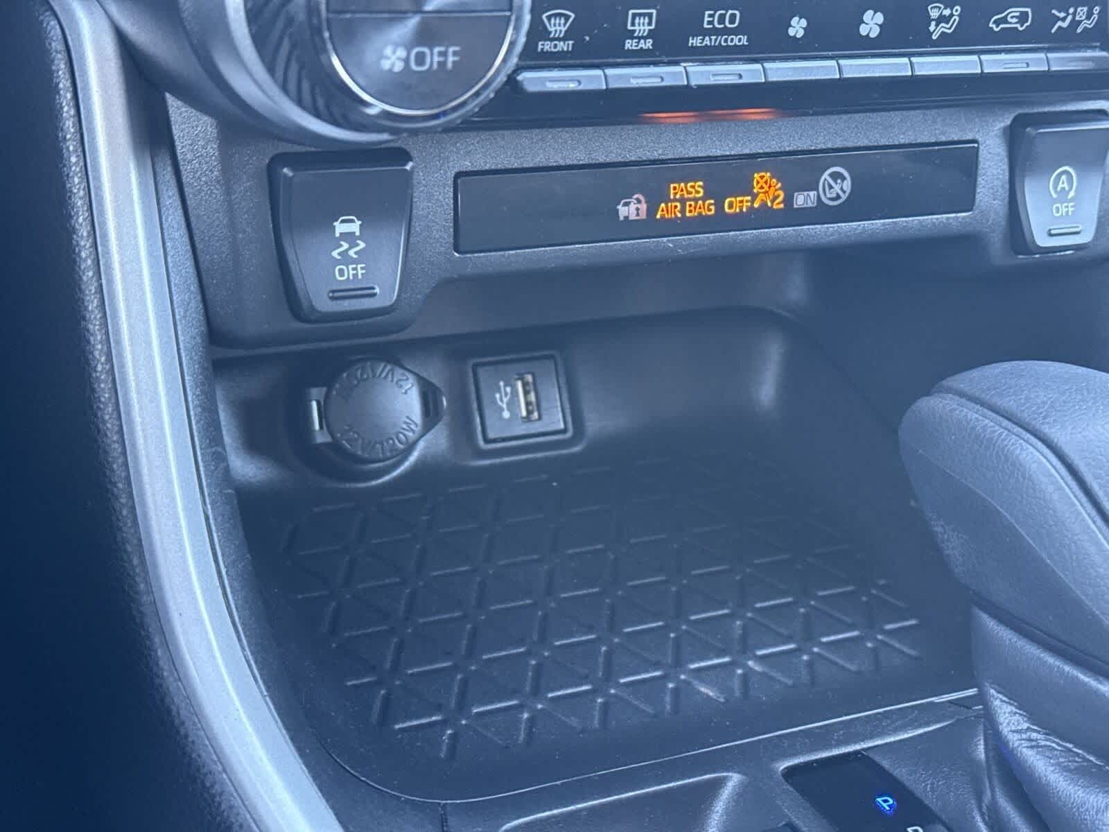 Thumbnail: 2023 Toyota RAV4 - 24