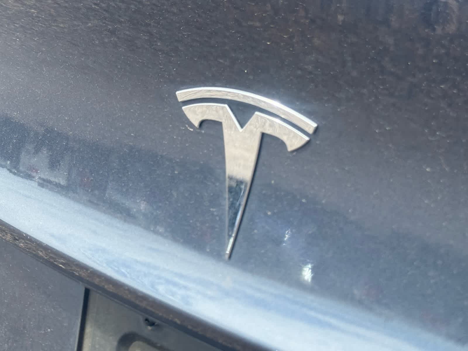 Thumbnail: 2021 Tesla Model 3 - 14