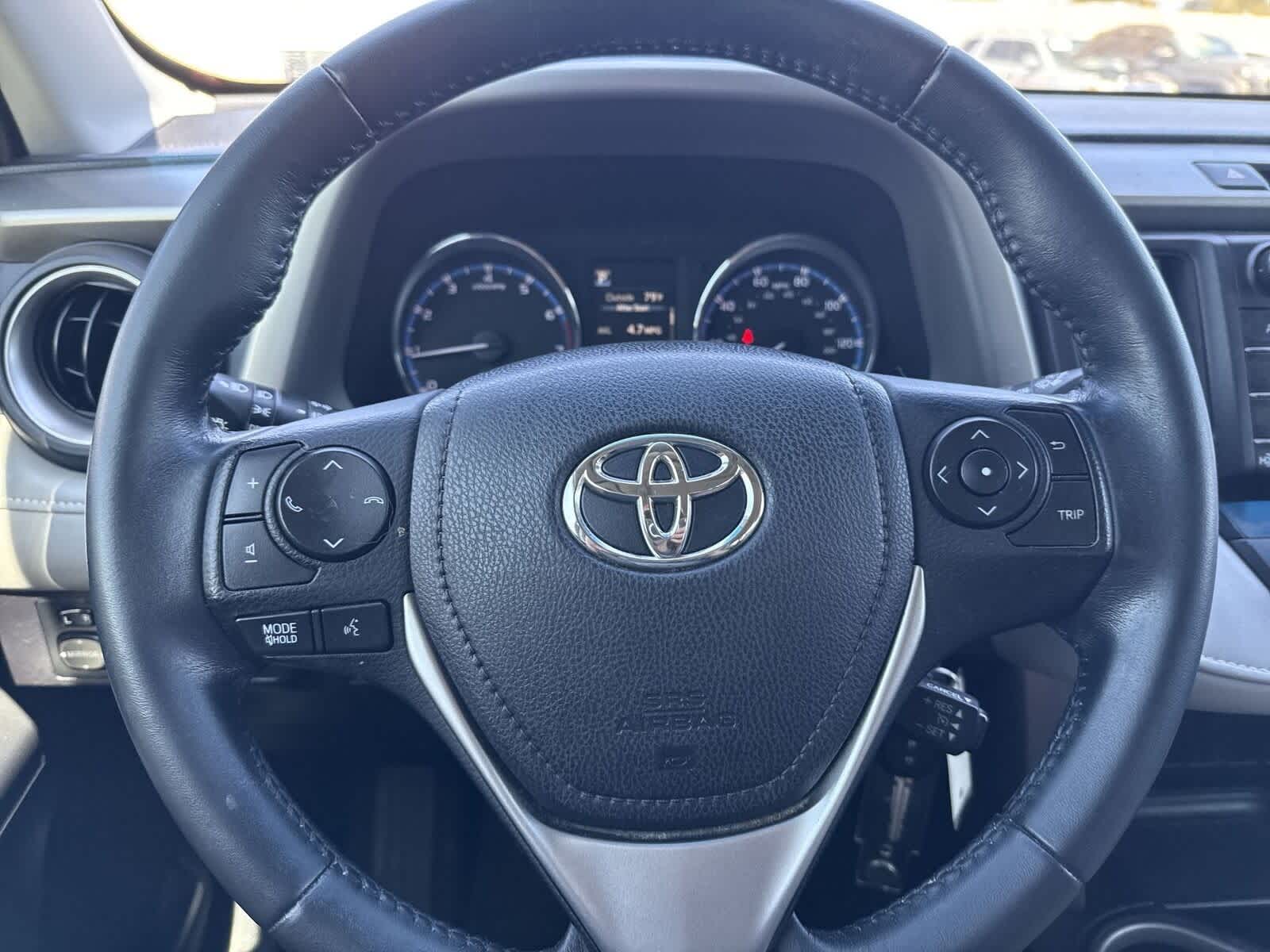 Thumbnail: 2016 Toyota RAV4 - 27