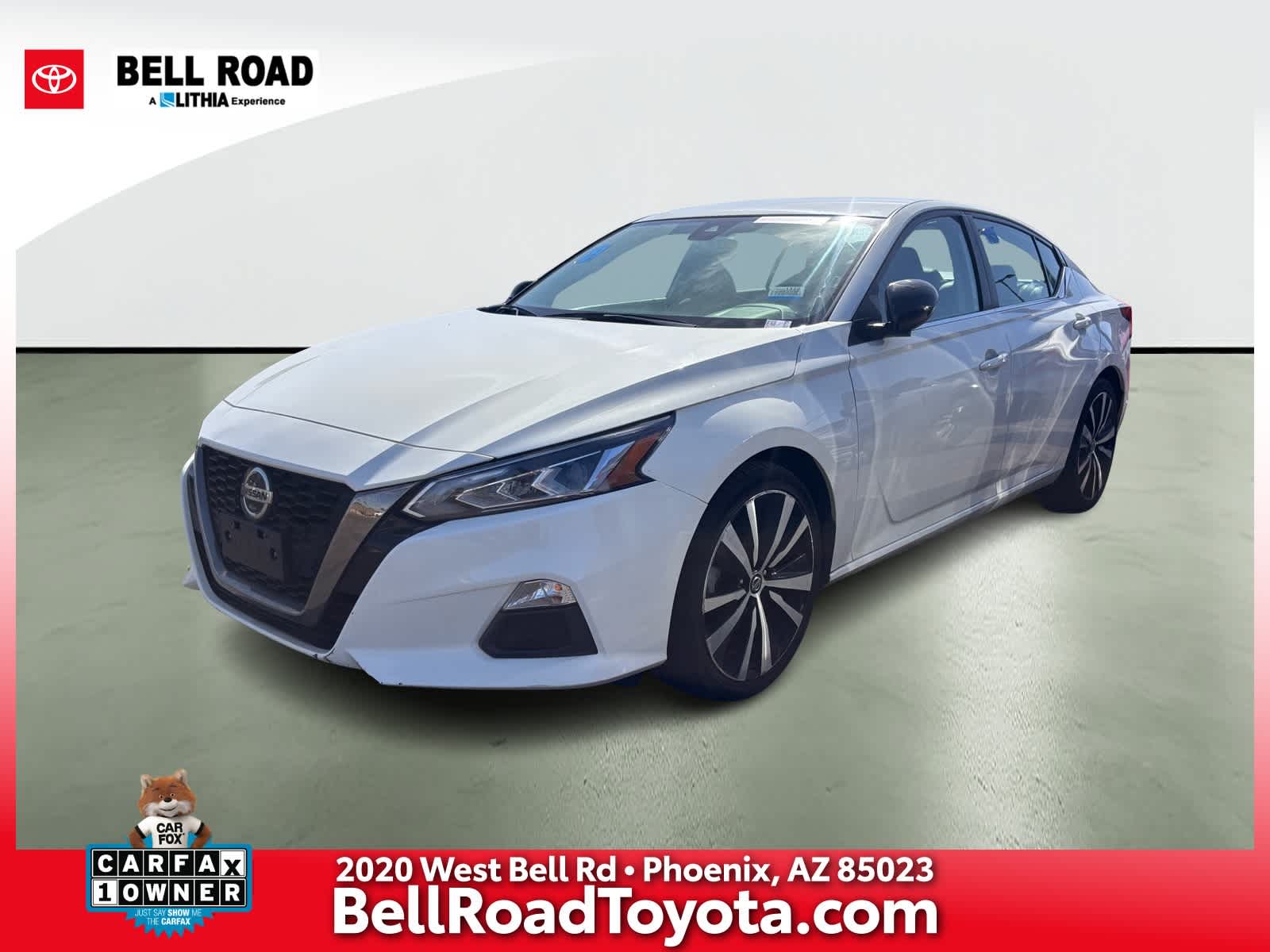 2021 Nissan Altima SR Hero Image