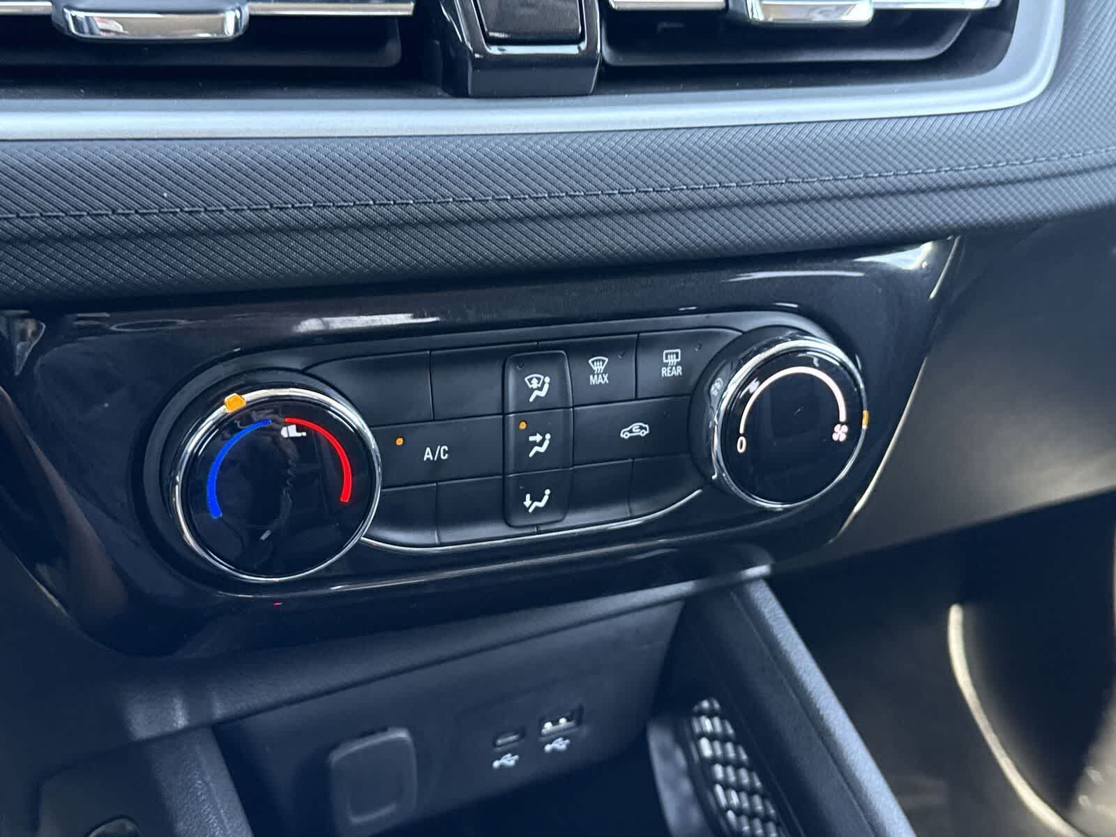 Thumbnail: 2025 Chevrolet TrailBlazer - 23