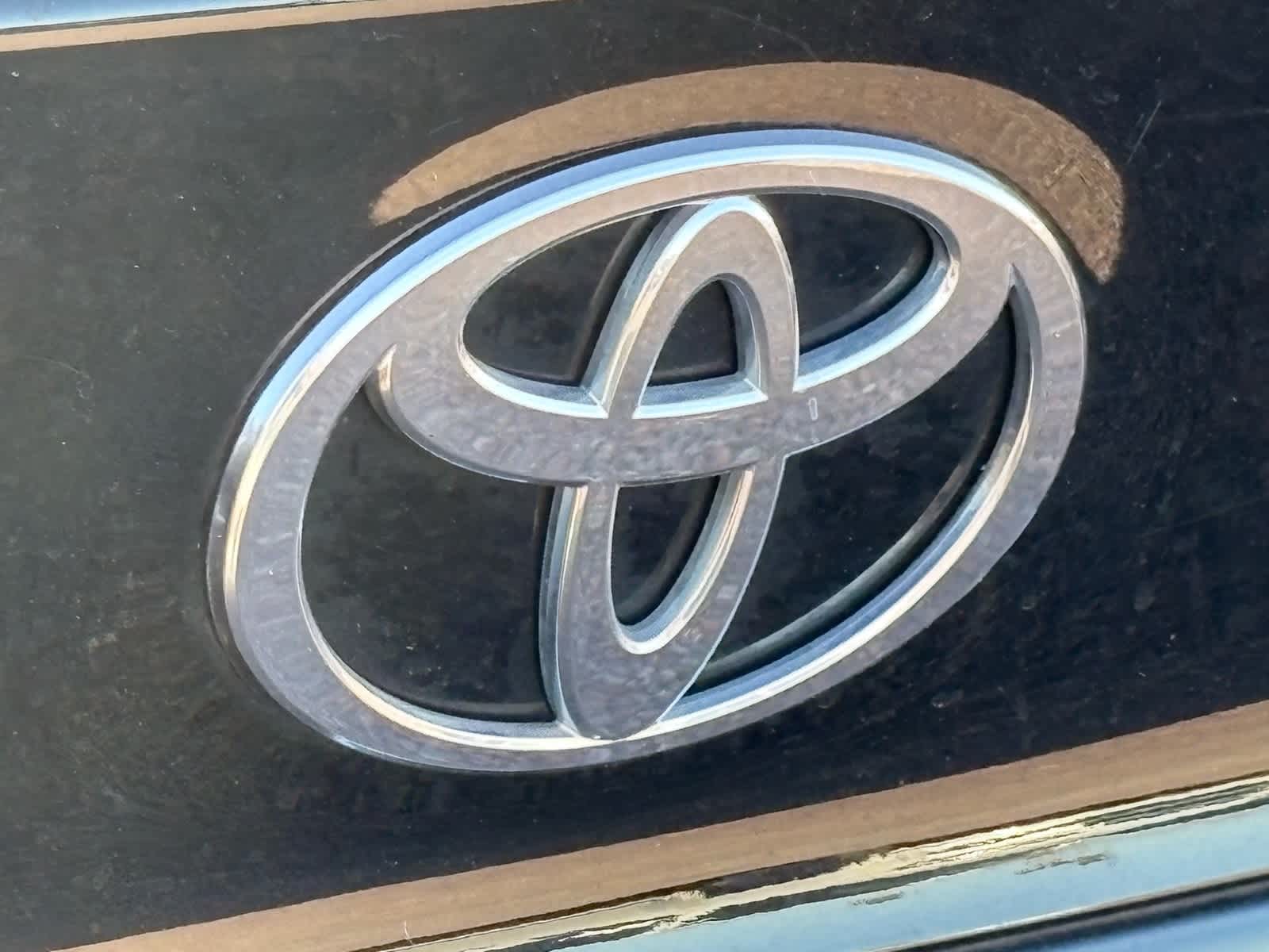 Thumbnail: 2025 Toyota Camry - 12