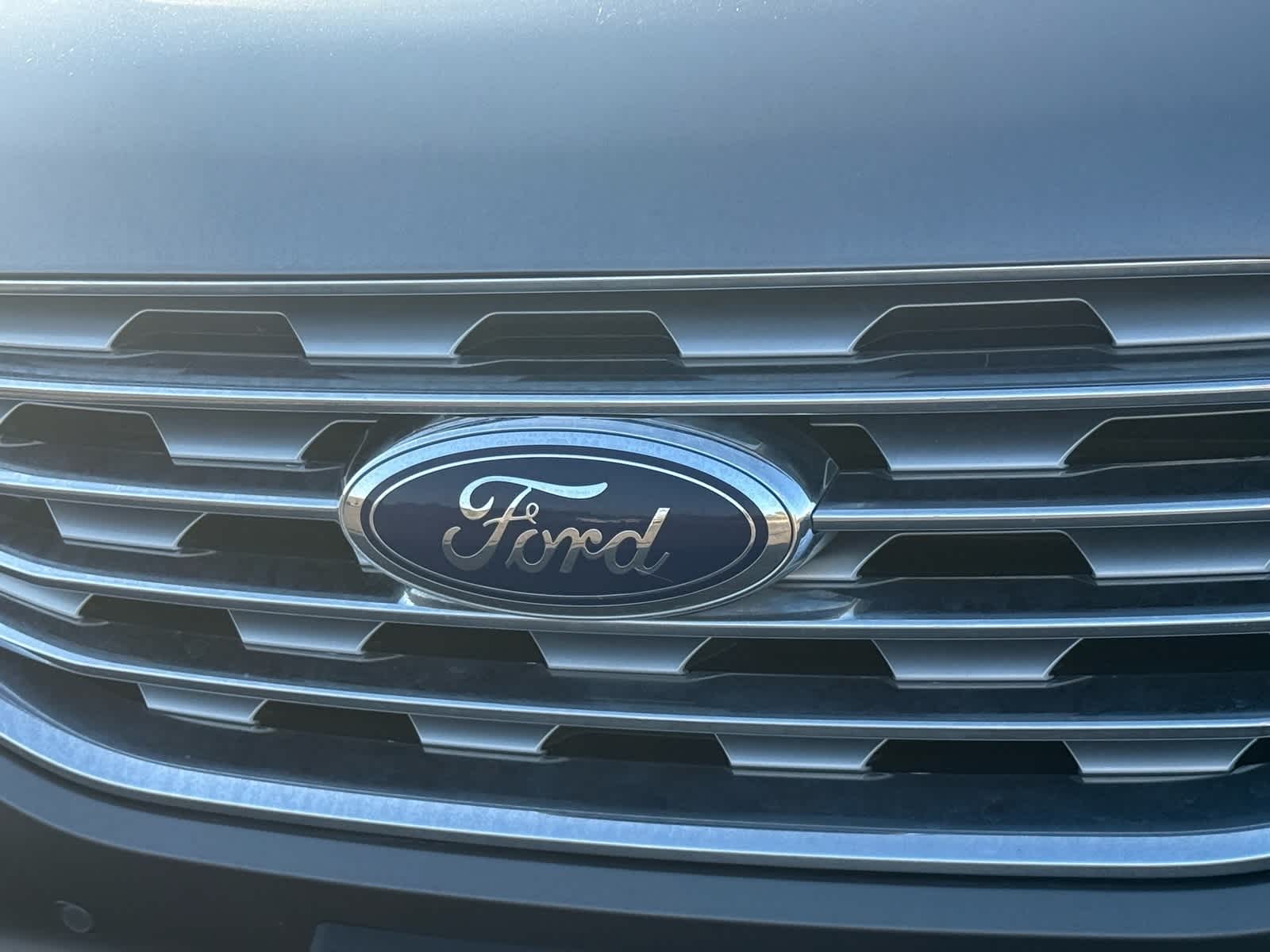 2022 Ford Edge Titanium 17