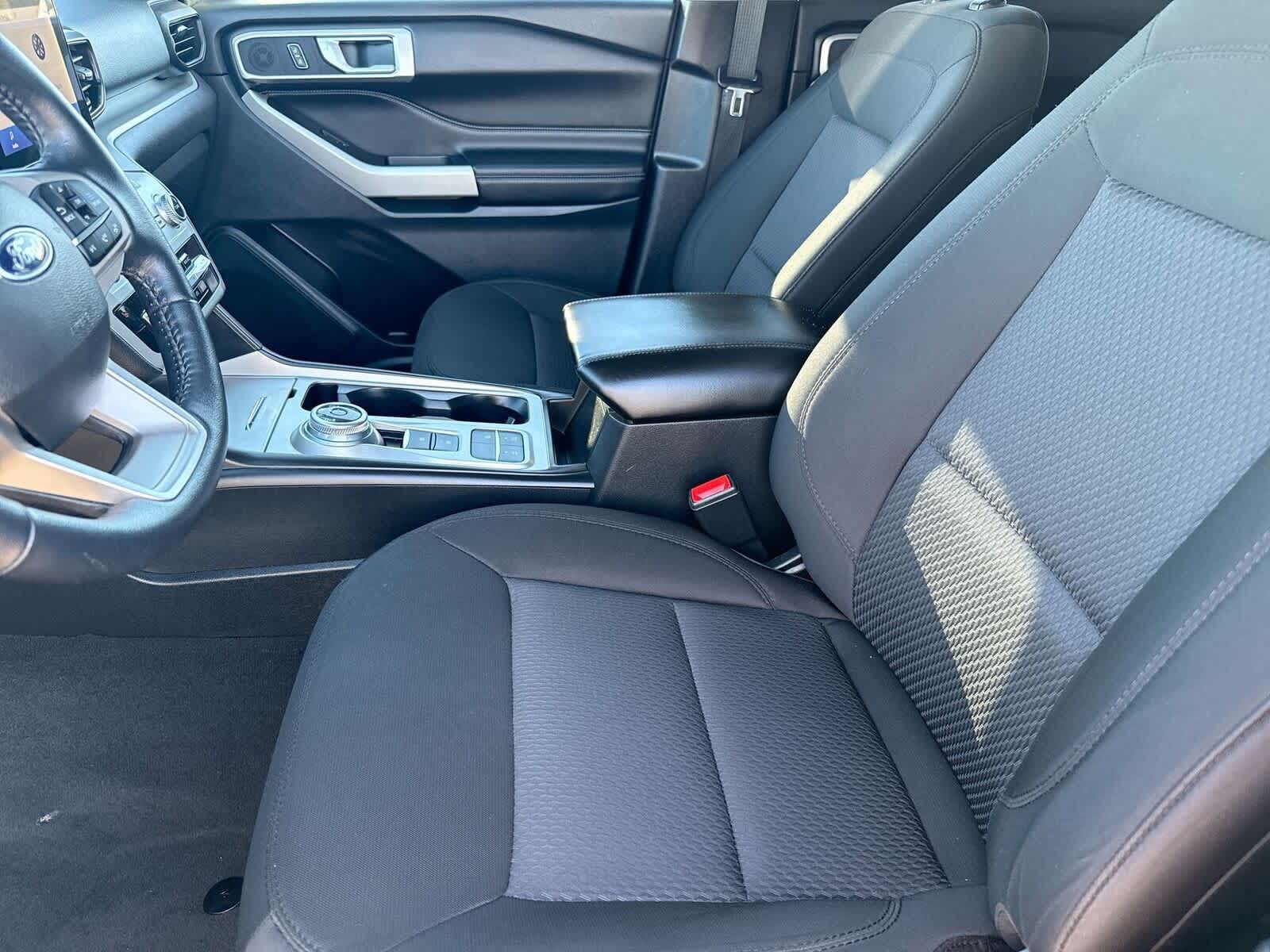 Thumbnail: 2022 Ford Explorer - 16