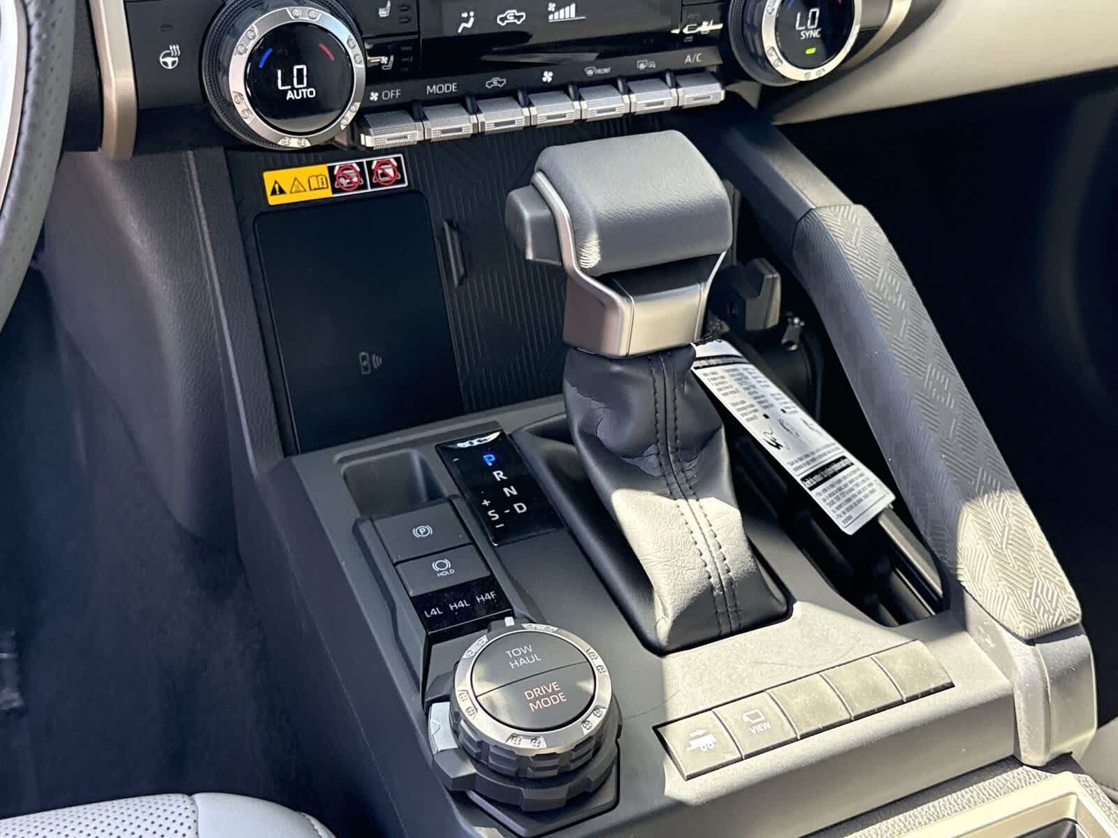 Thumbnail: 2025 Toyota Tacoma - 25