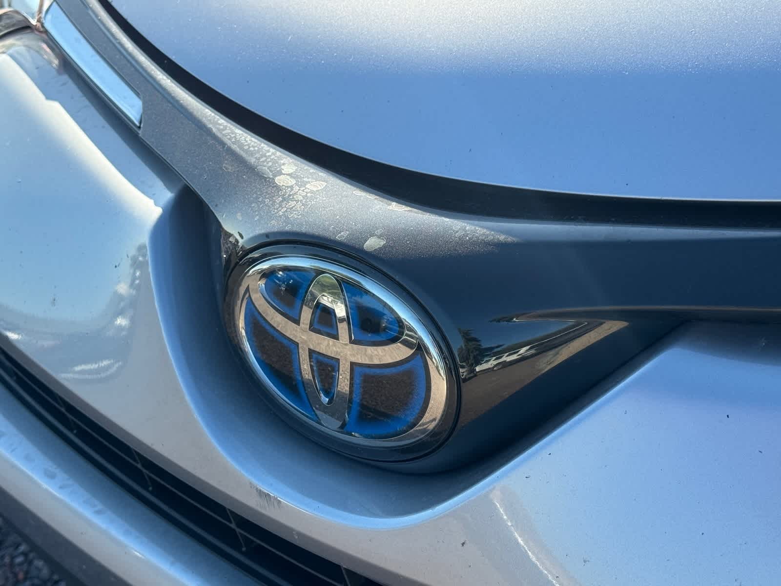 Thumbnail: 2018 Toyota RAV4 - 8