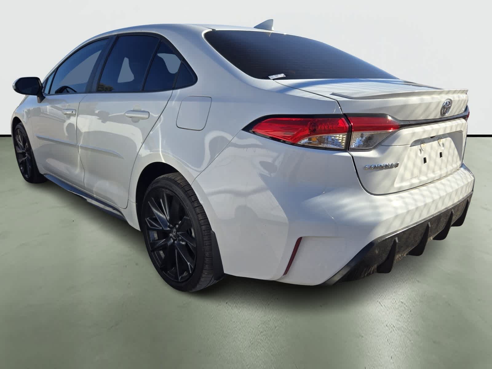 Thumbnail: 2024 Toyota Corolla - 3