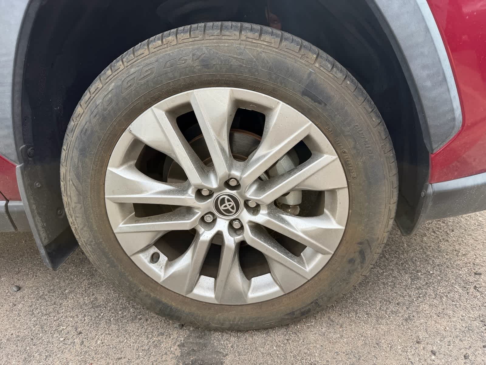 Thumbnail: 2021 Toyota RAV4 - 6