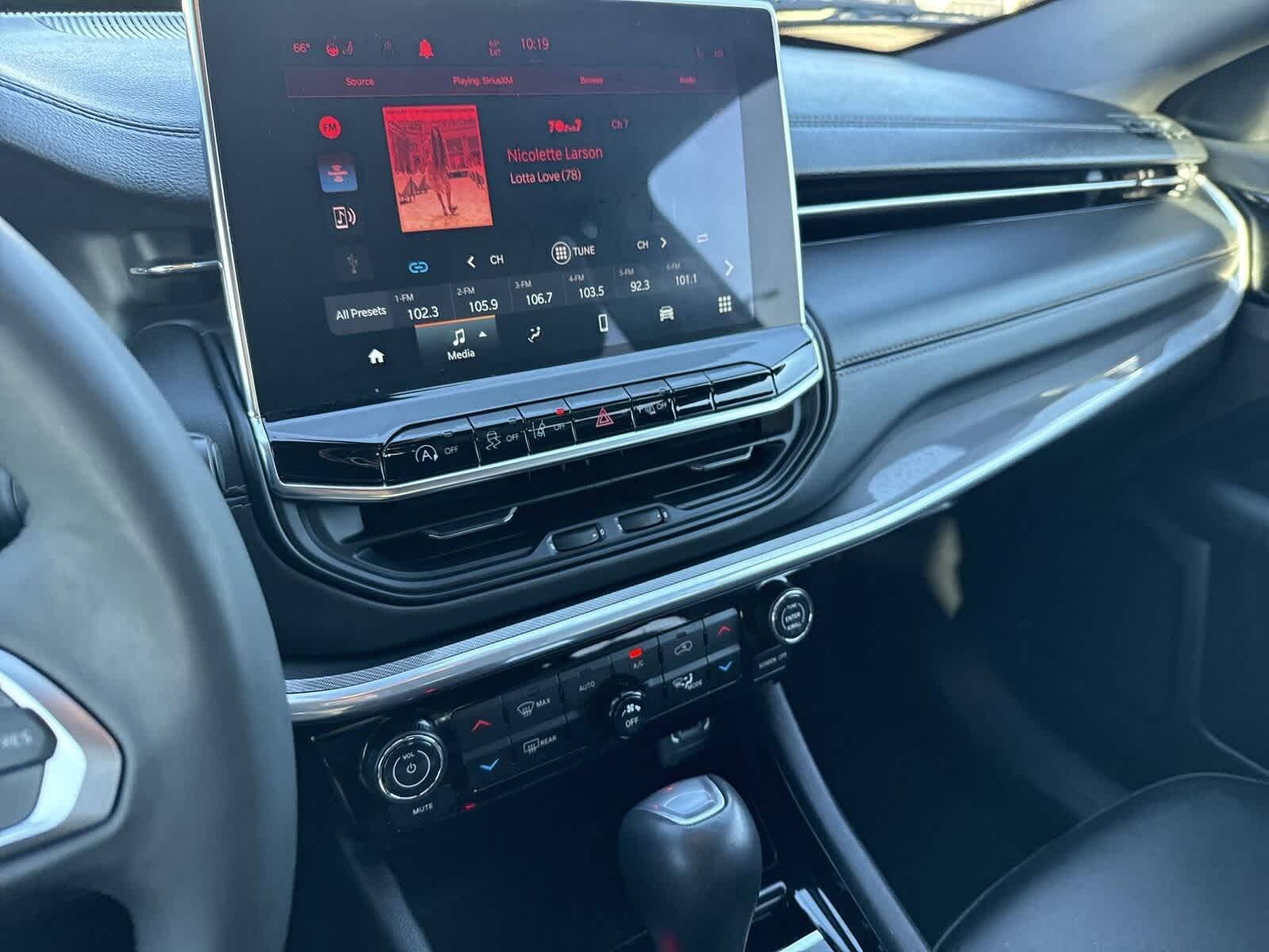 Thumbnail: 2023 Jeep Compass - 19