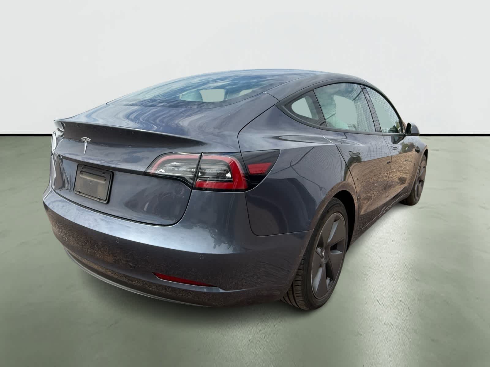 Thumbnail: 2021 Tesla Model 3 - 4