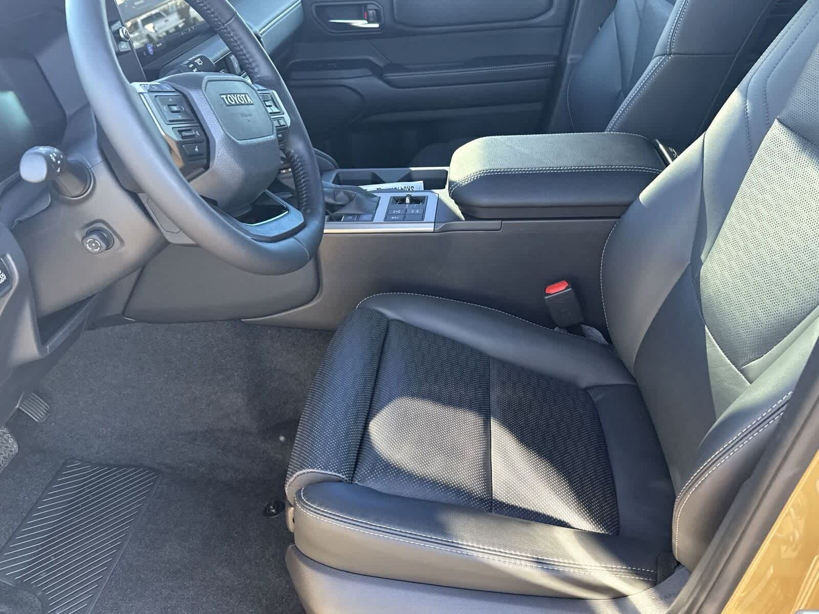 Thumbnail: 2025 Toyota Land Cruiser - 17