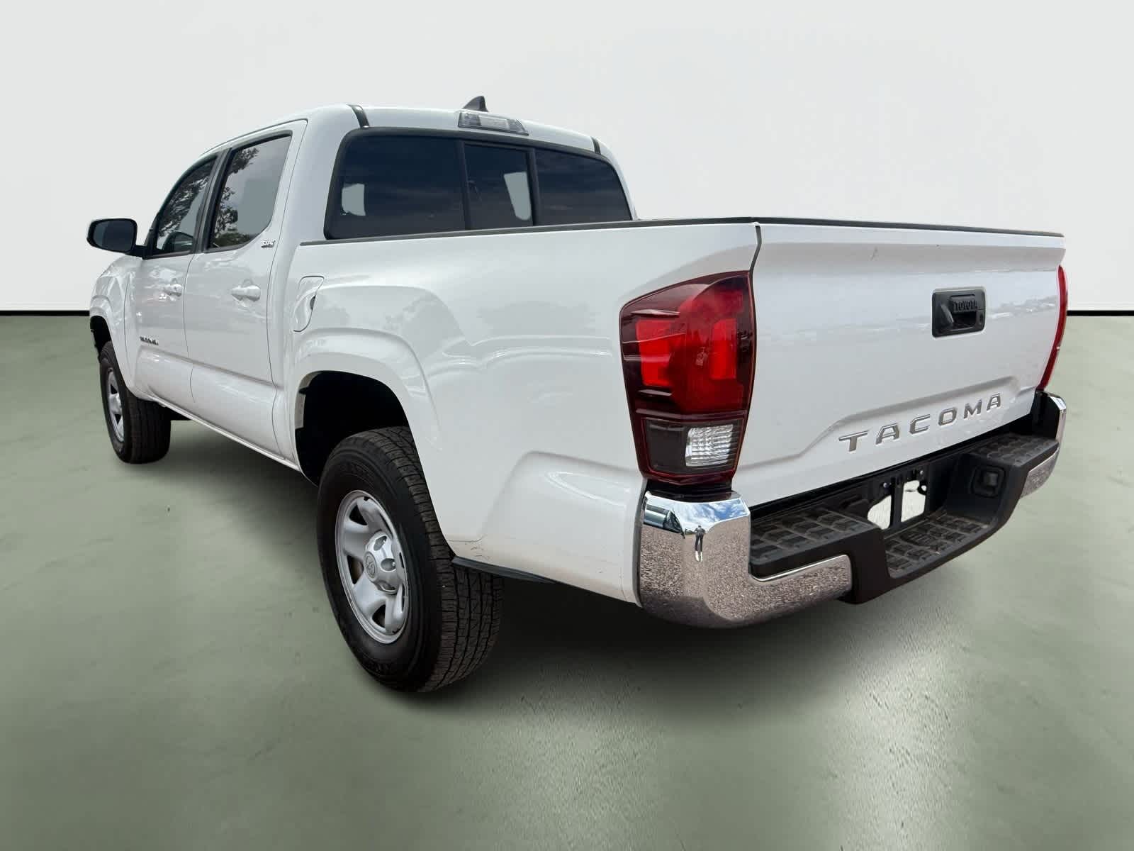 Thumbnail: 2022 Toyota Tacoma - 3