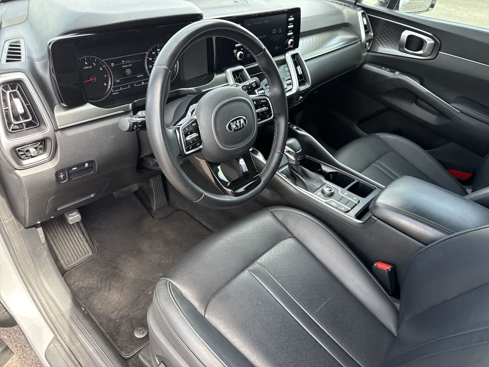 Thumbnail: 2021 Kia Sorento - 17