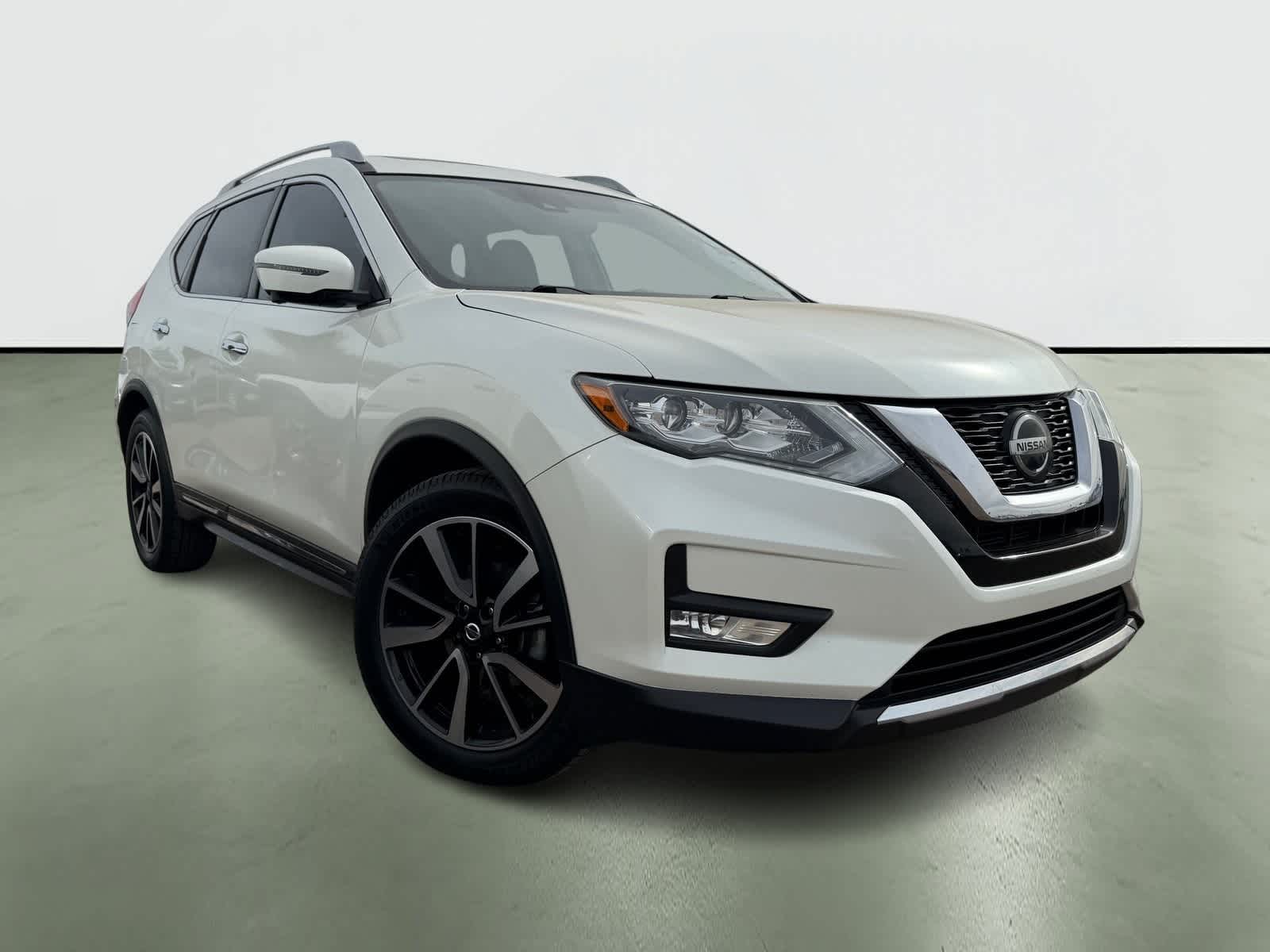 Thumbnail: 2019 Nissan Rogue - 4