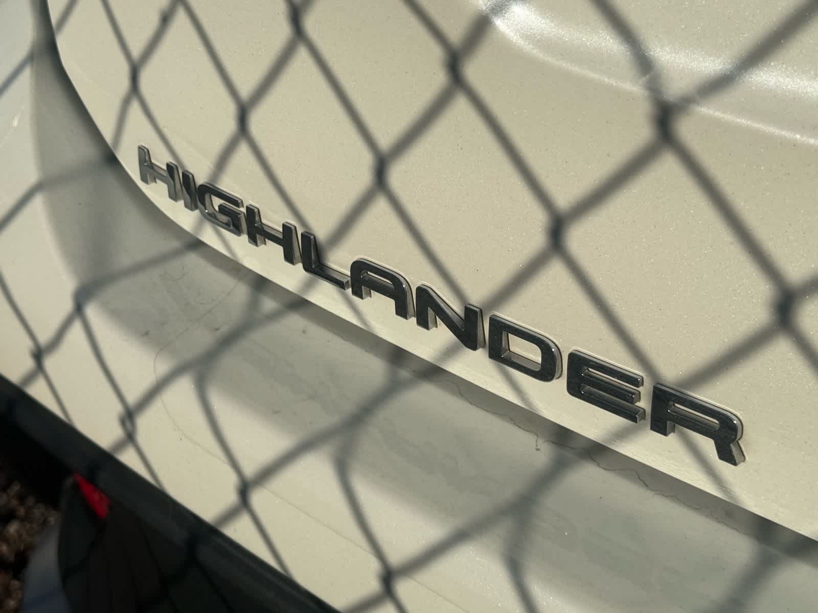 Thumbnail: 2021 Toyota Highlander - 15