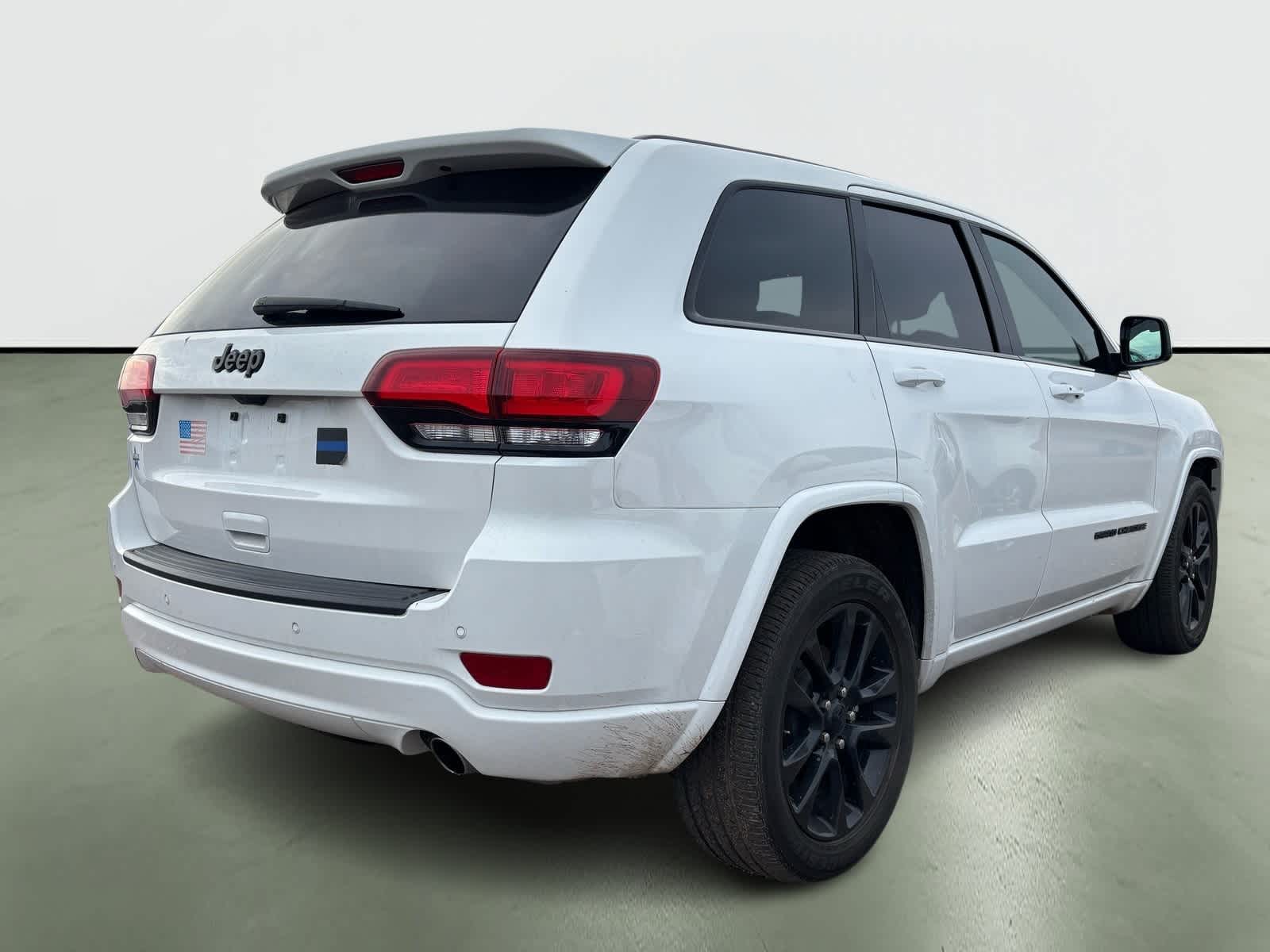Thumbnail: 2021 Jeep Grand Cherokee - 4