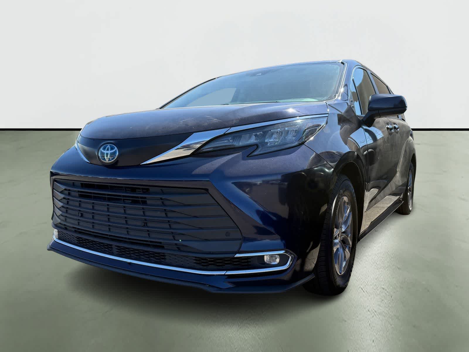 Thumbnail: 2024 Toyota Sienna - 2