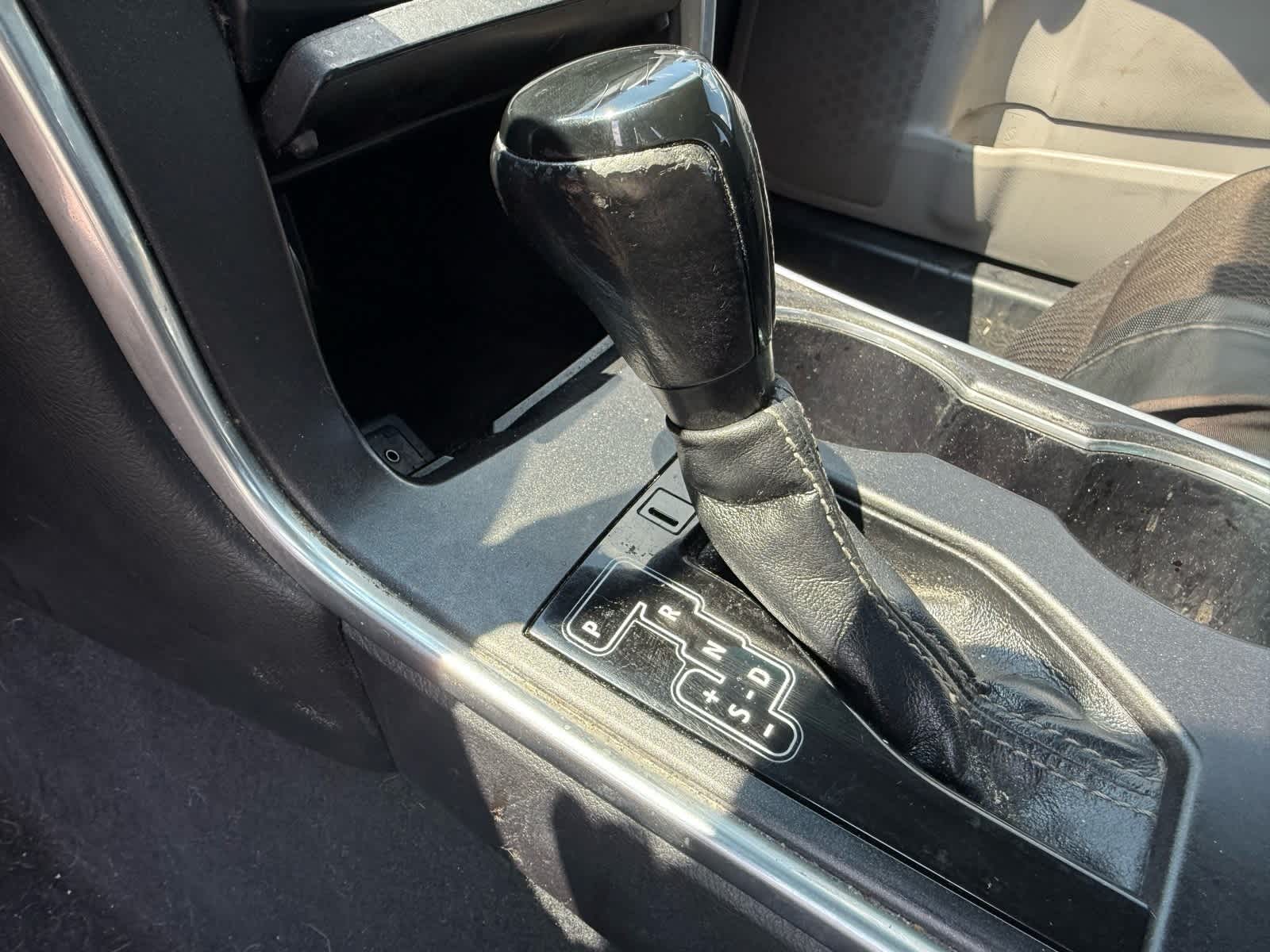 Thumbnail: 2015 Toyota Camry - 15
