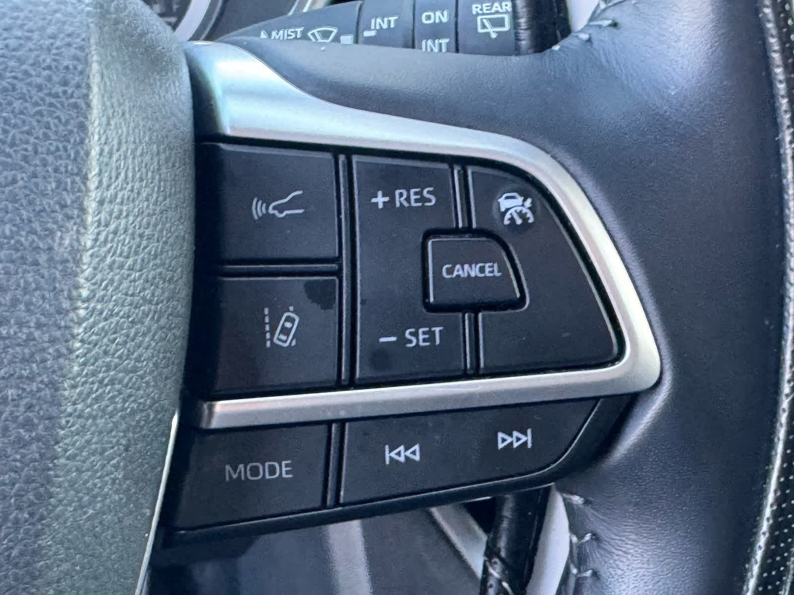 Thumbnail: 2024 Toyota Highlander - 14