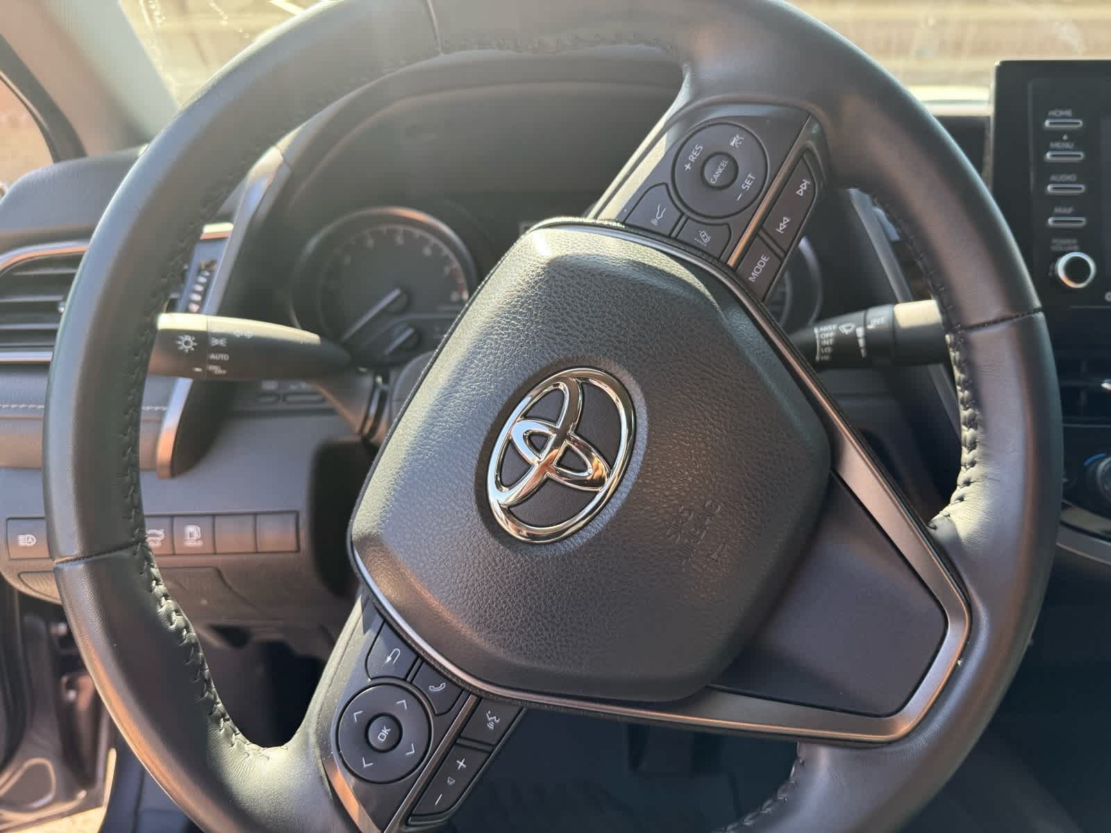 Thumbnail: 2023 Toyota Camry - 15