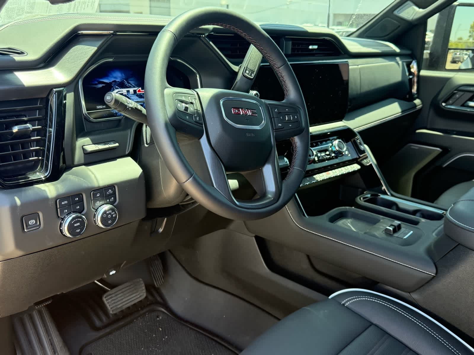 Thumbnail: 2025 GMC Sierra 2500 - 14