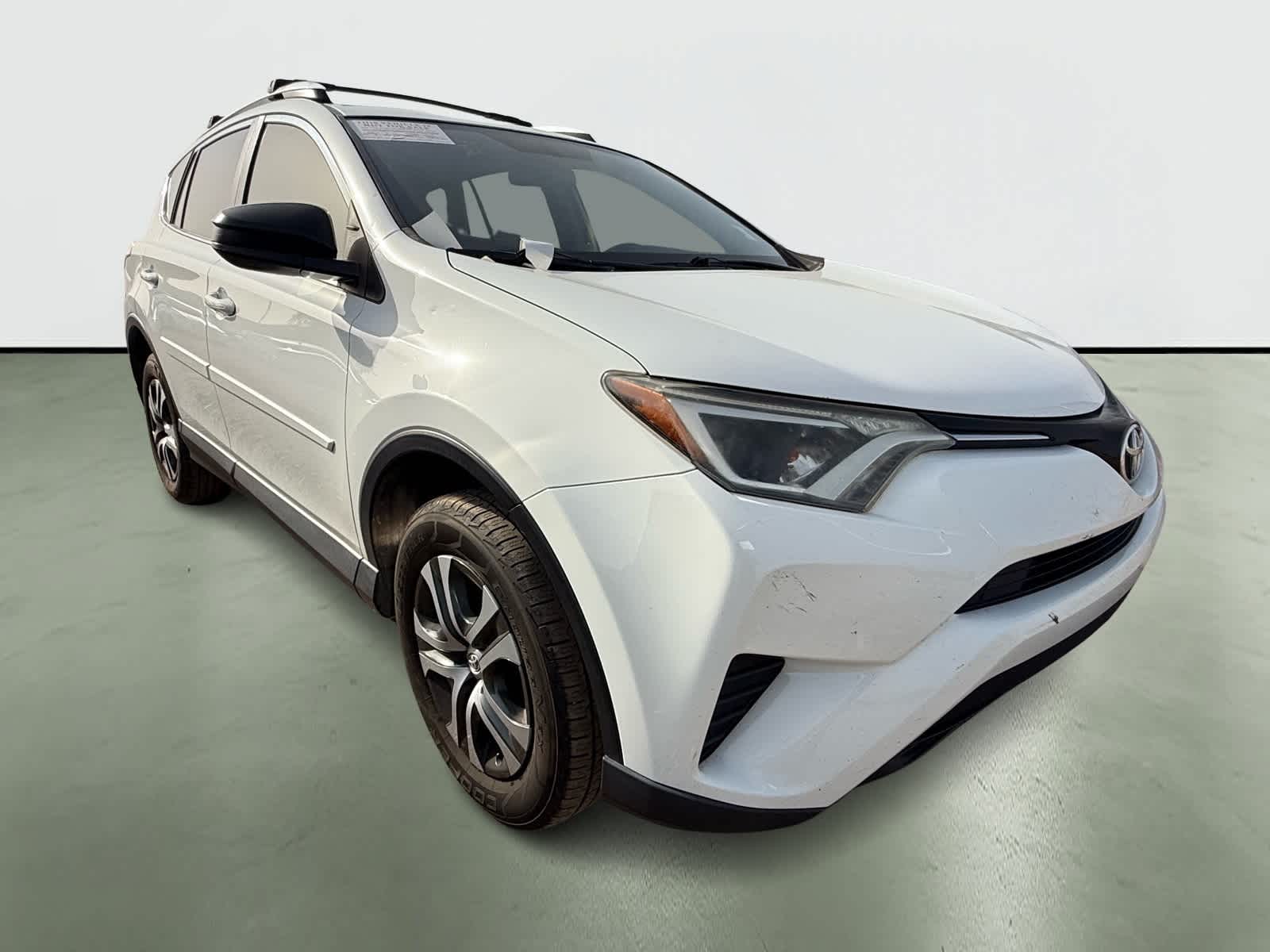 Thumbnail: 2016 Toyota RAV4 - 5