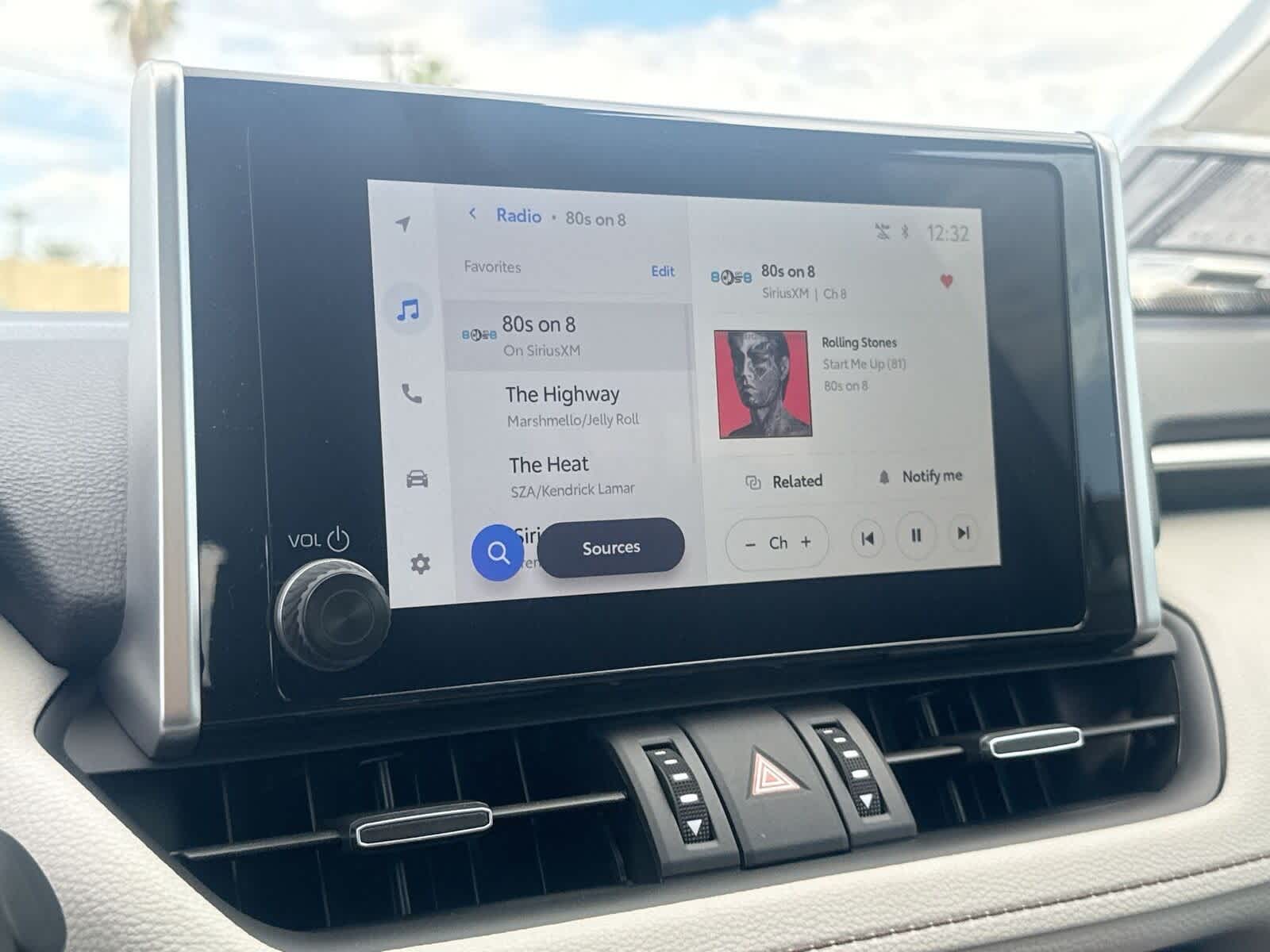 Thumbnail: 2025 Toyota RAV4 - 19