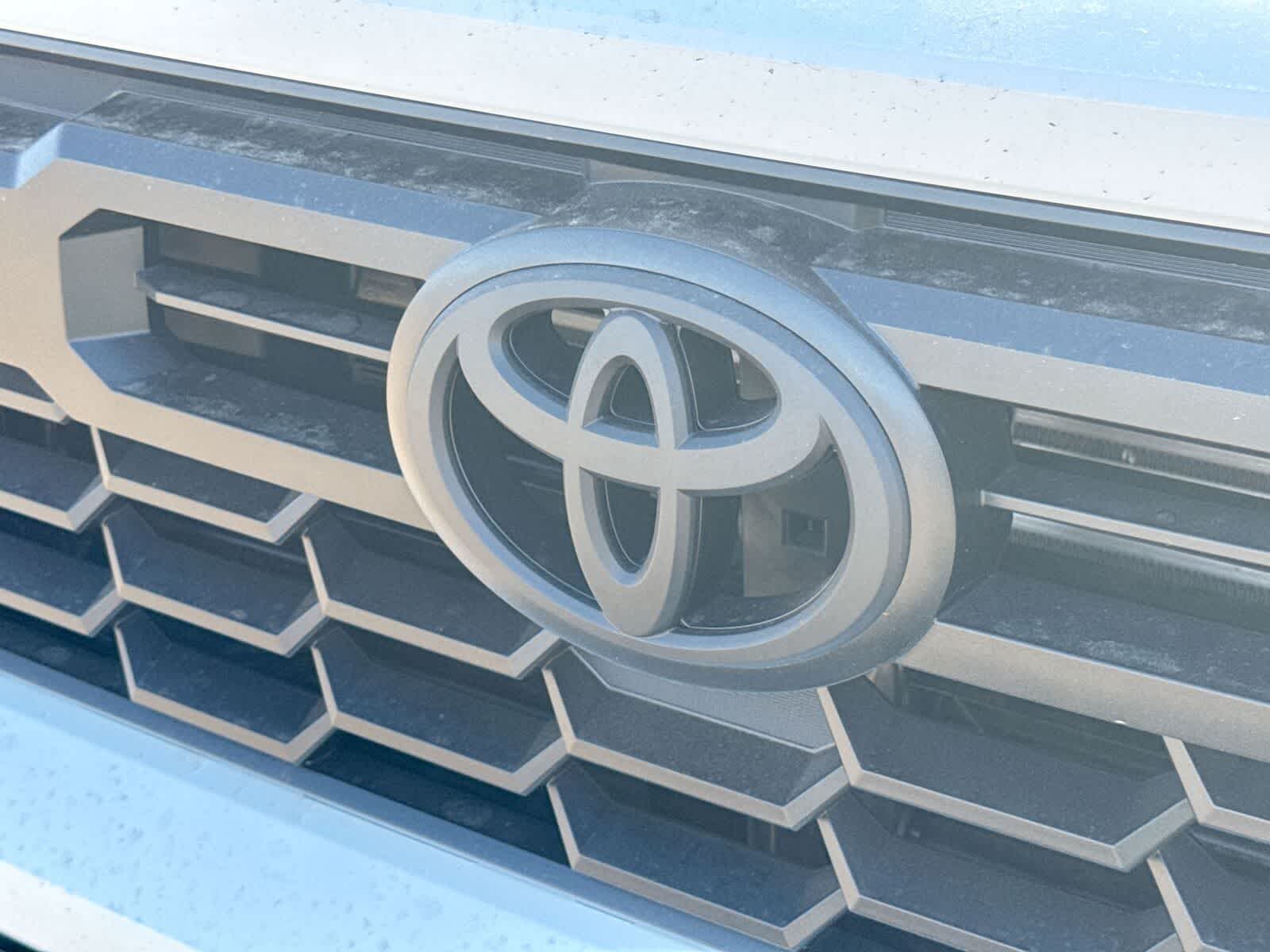 Thumbnail: 2025 Toyota Tacoma - 32