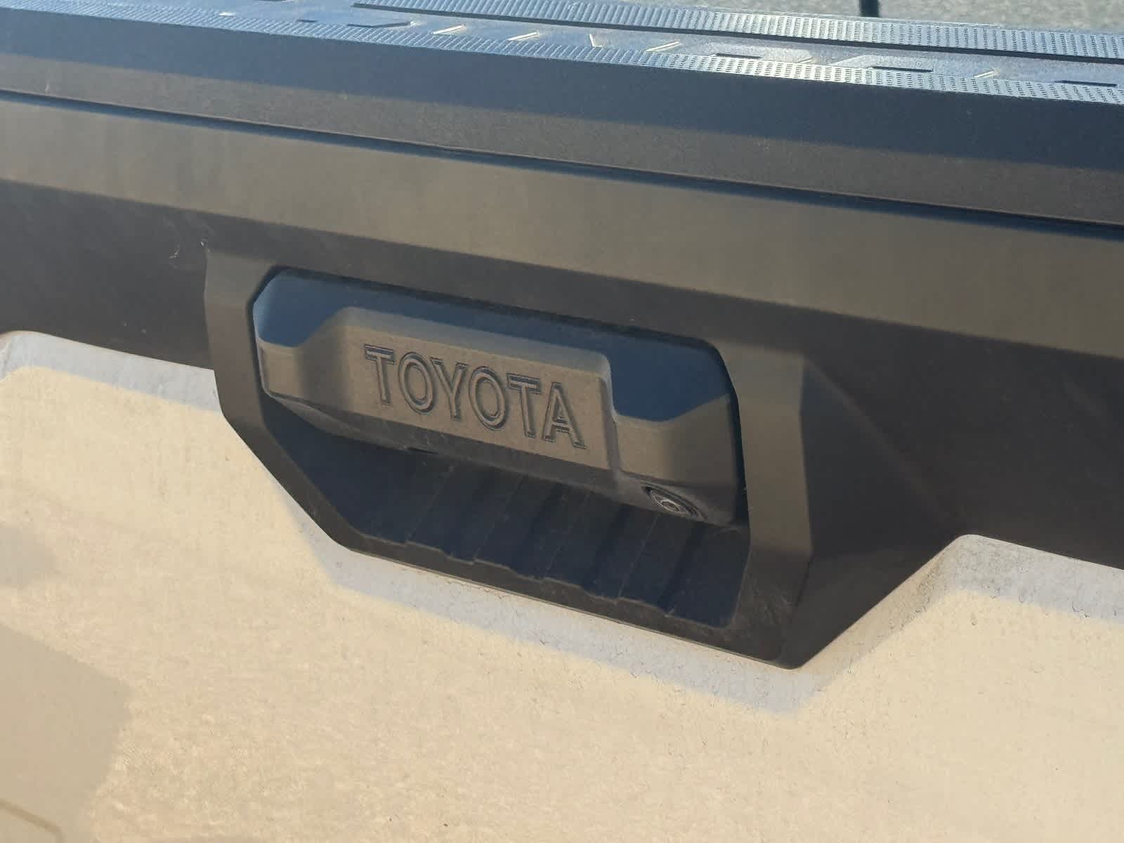 Thumbnail: 2025 Toyota Tundra - 9