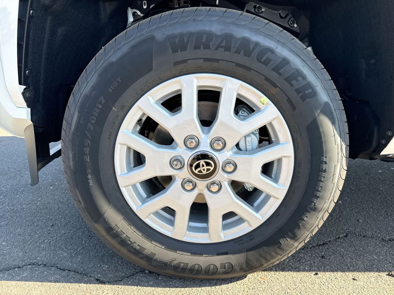 Thumbnail: 2025 Toyota Tacoma - 10