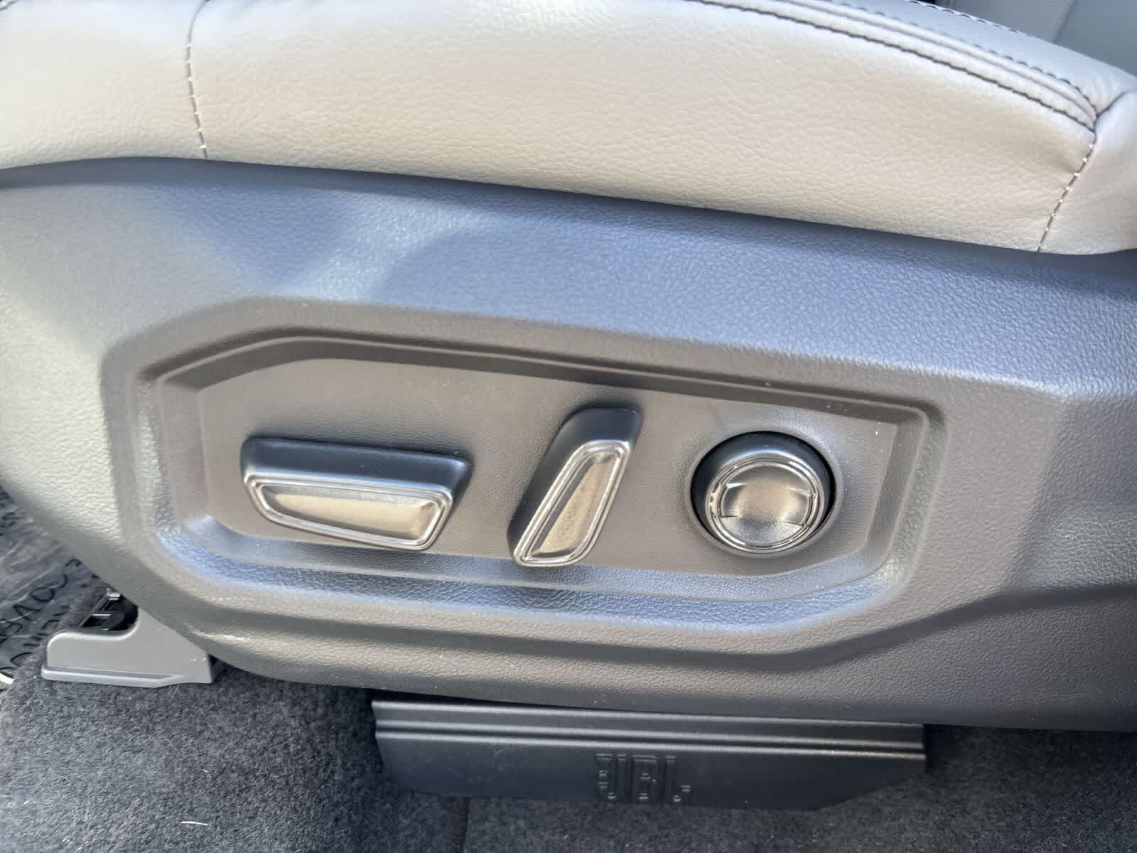 Thumbnail: 2026 Toyota Tundra - 18