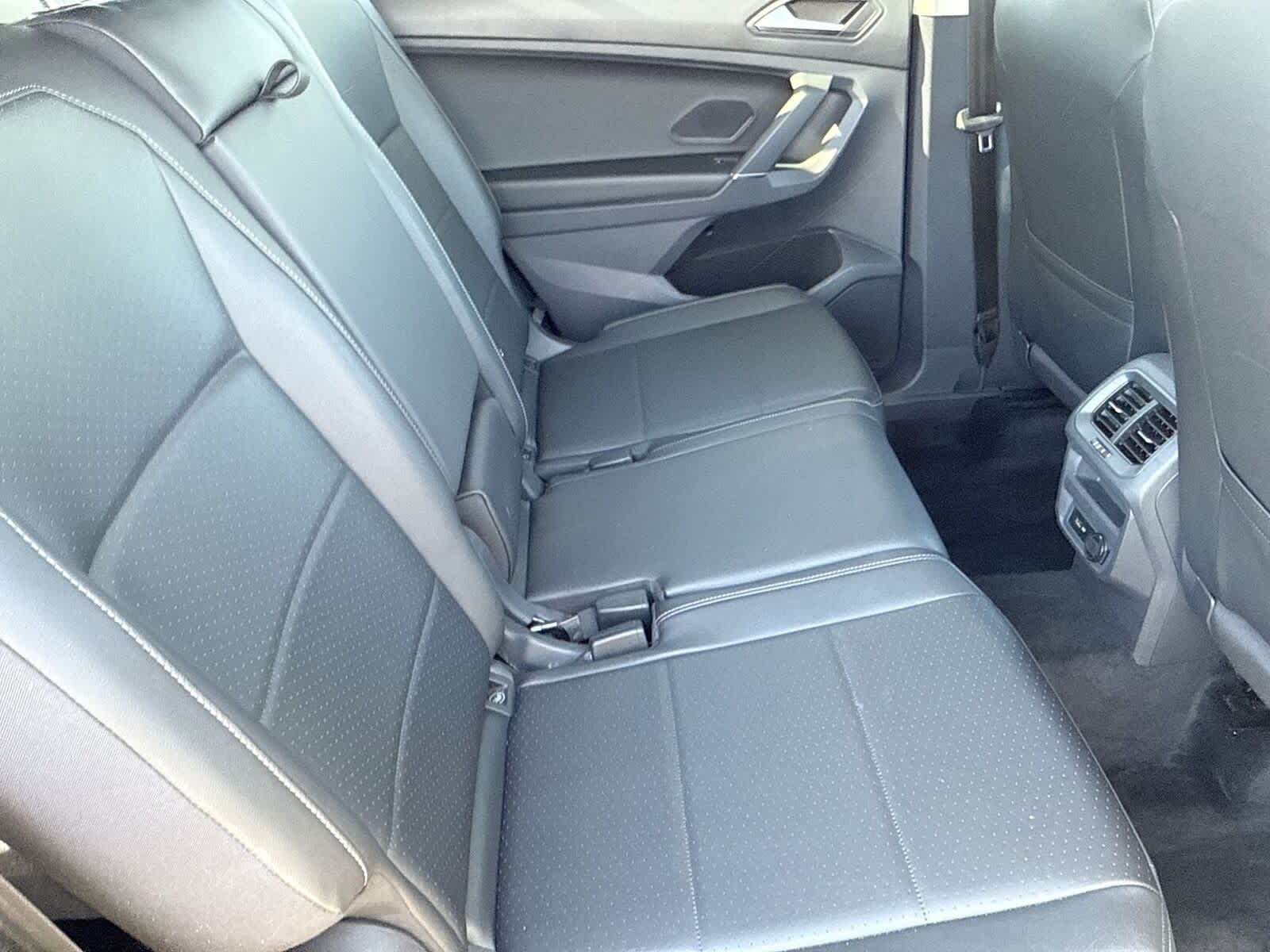 Thumbnail: 2020 Volkswagen Tiguan - 13