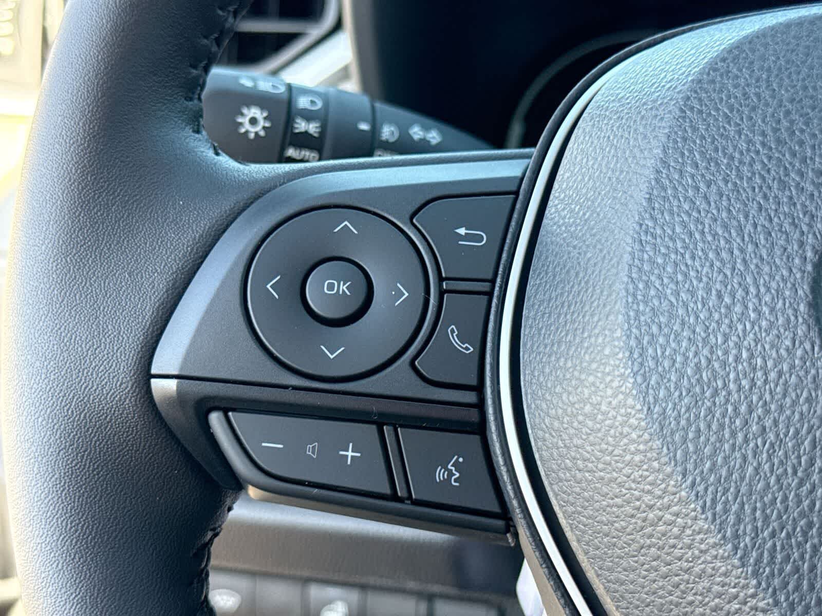 Thumbnail: 2025 Toyota RAV4 - 27