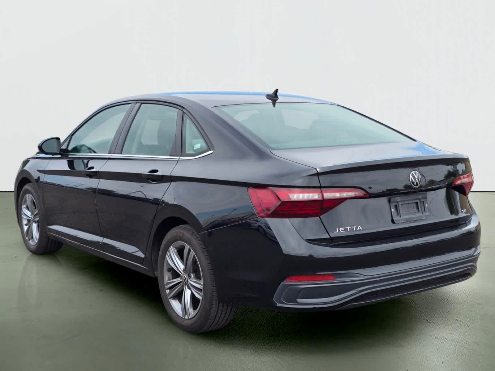 Thumbnail: 2024 Volkswagen Jetta - 4