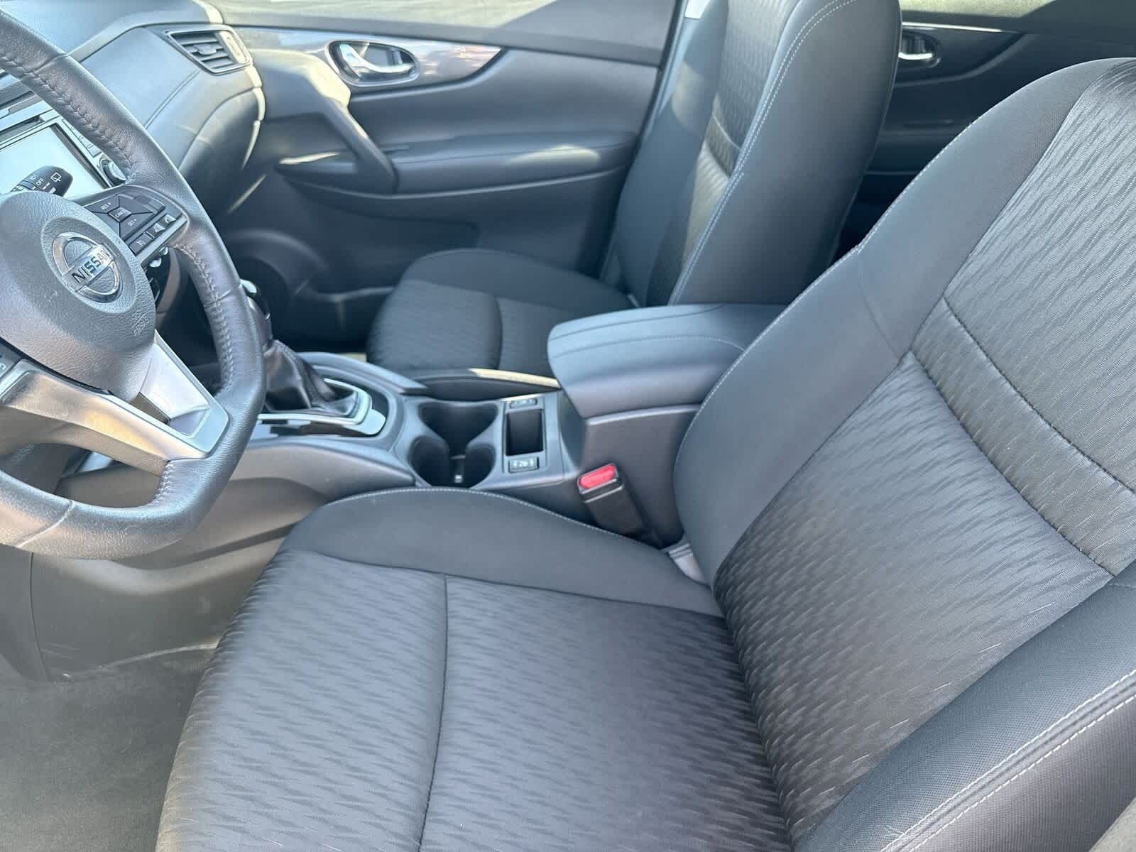 Thumbnail: 2020 Nissan Rogue - 17