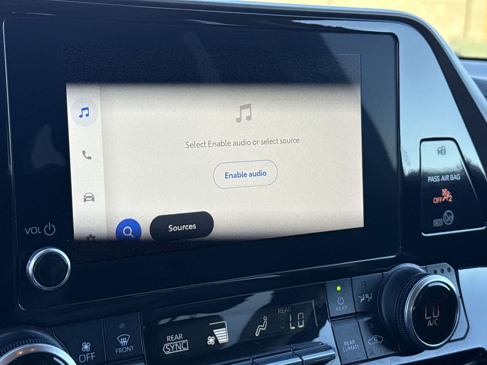 Thumbnail: 2023 Toyota Highlander - 21