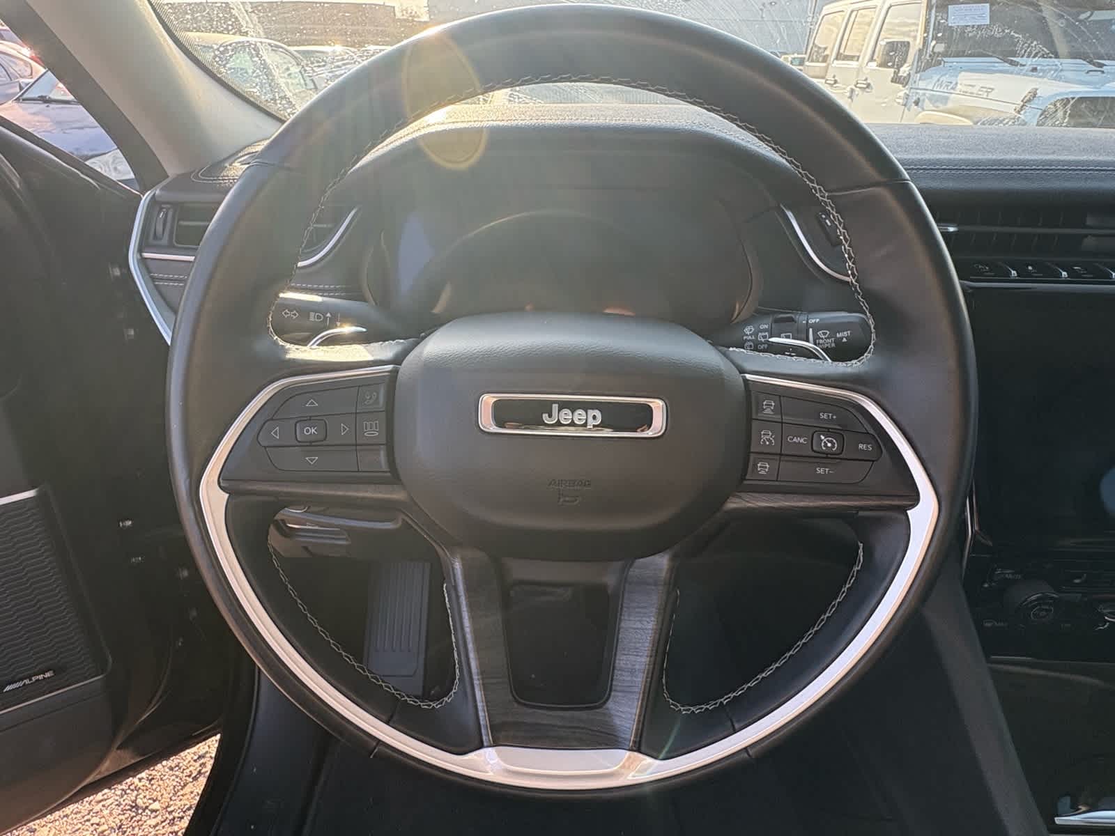 Thumbnail: 2021 Jeep Grand Cherokee L - 16